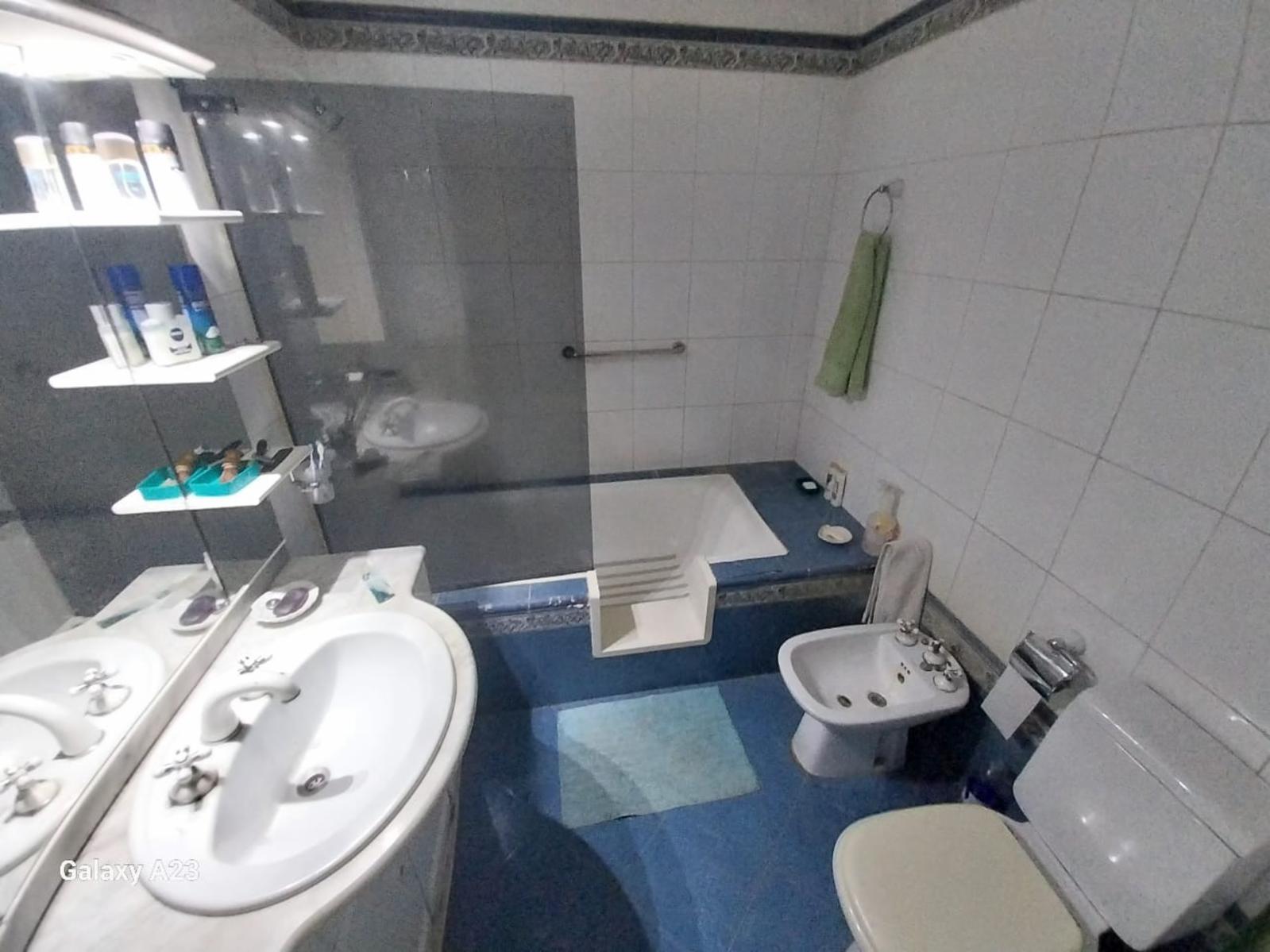 Gran Oportunidad. Casa EN VENTA, Dean Funes 2500, Castelar. — foto 9
