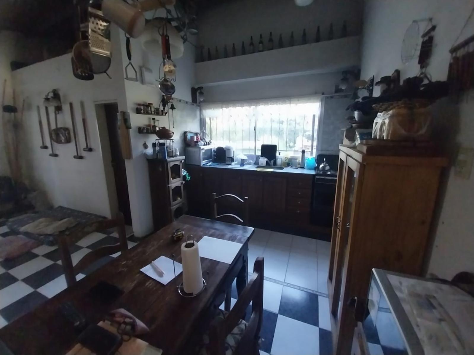 Excelente Casa Quinta 4 Ambientes EN VENTA, Tabaré 200, V. Udaondo, Ituzaingó — foto 5