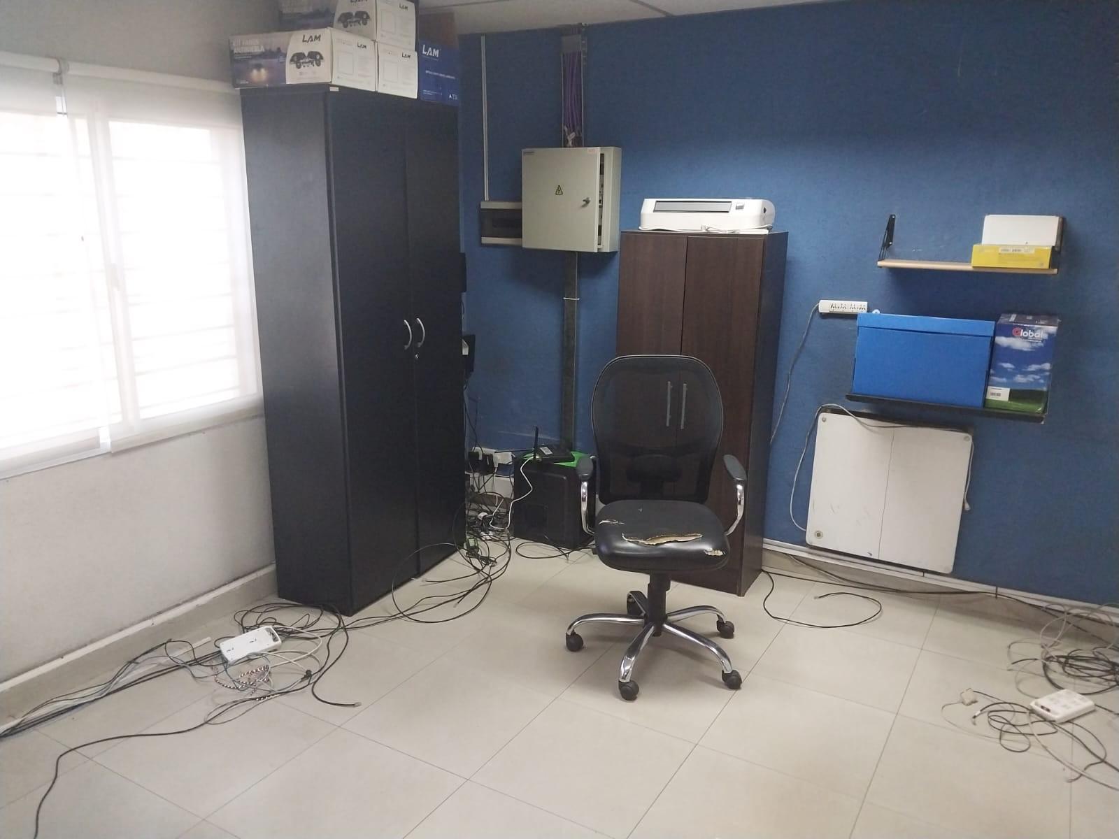 Galpón+ Oficinas EN VENTA, Fleming 2000, Ituzaingó Norte. Gran Oportunidad — foto 12