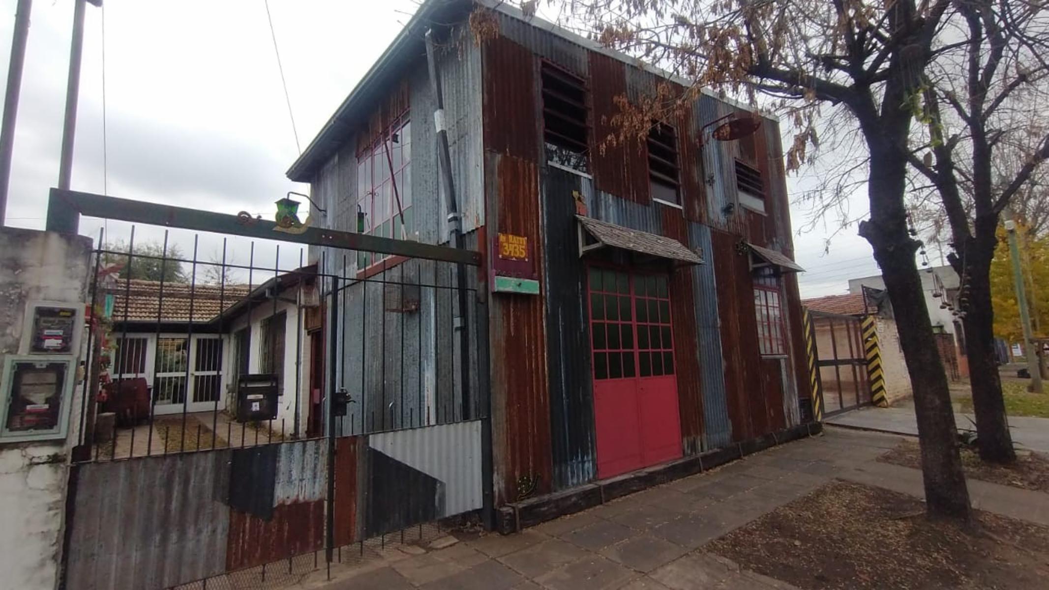 Casa 4 Ambientes + Local EN VENTA, Av. Ratti 3400, Ituzaingó. Gran Oportunidad