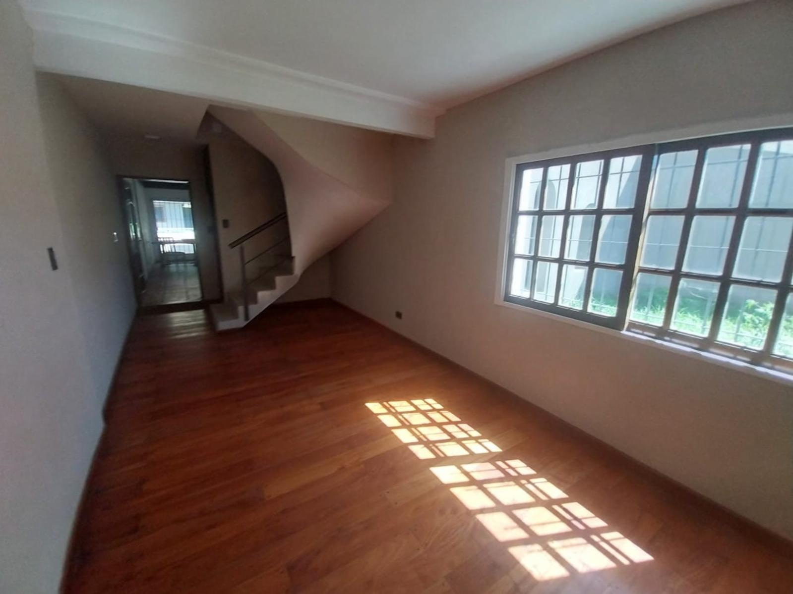 Excelente Casa 5 Ambientes EN VENTA, Venancio Flores 100, Ituzaingó. Gran Oportunidad. — foto 2