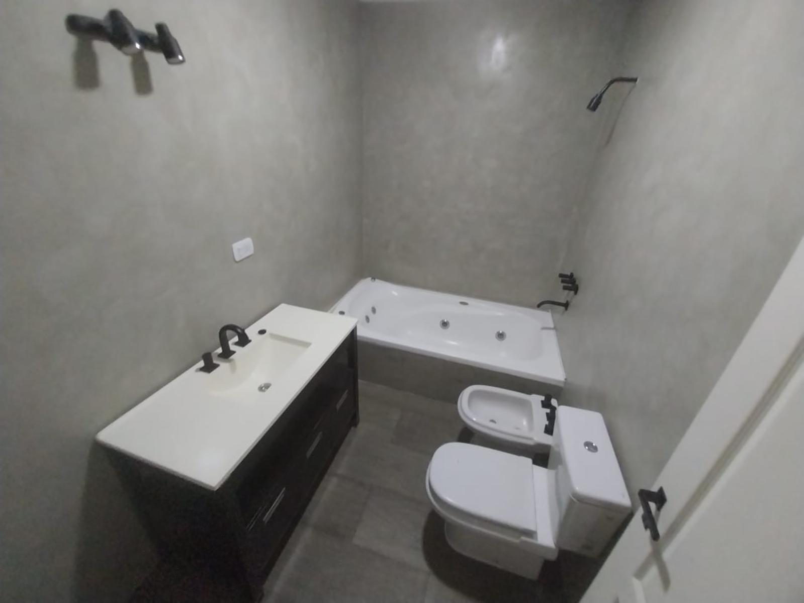 Excelente Casa 5 Ambientes EN VENTA, Venancio Flores 100, Ituzaingó. Gran Oportunidad. — foto 14
