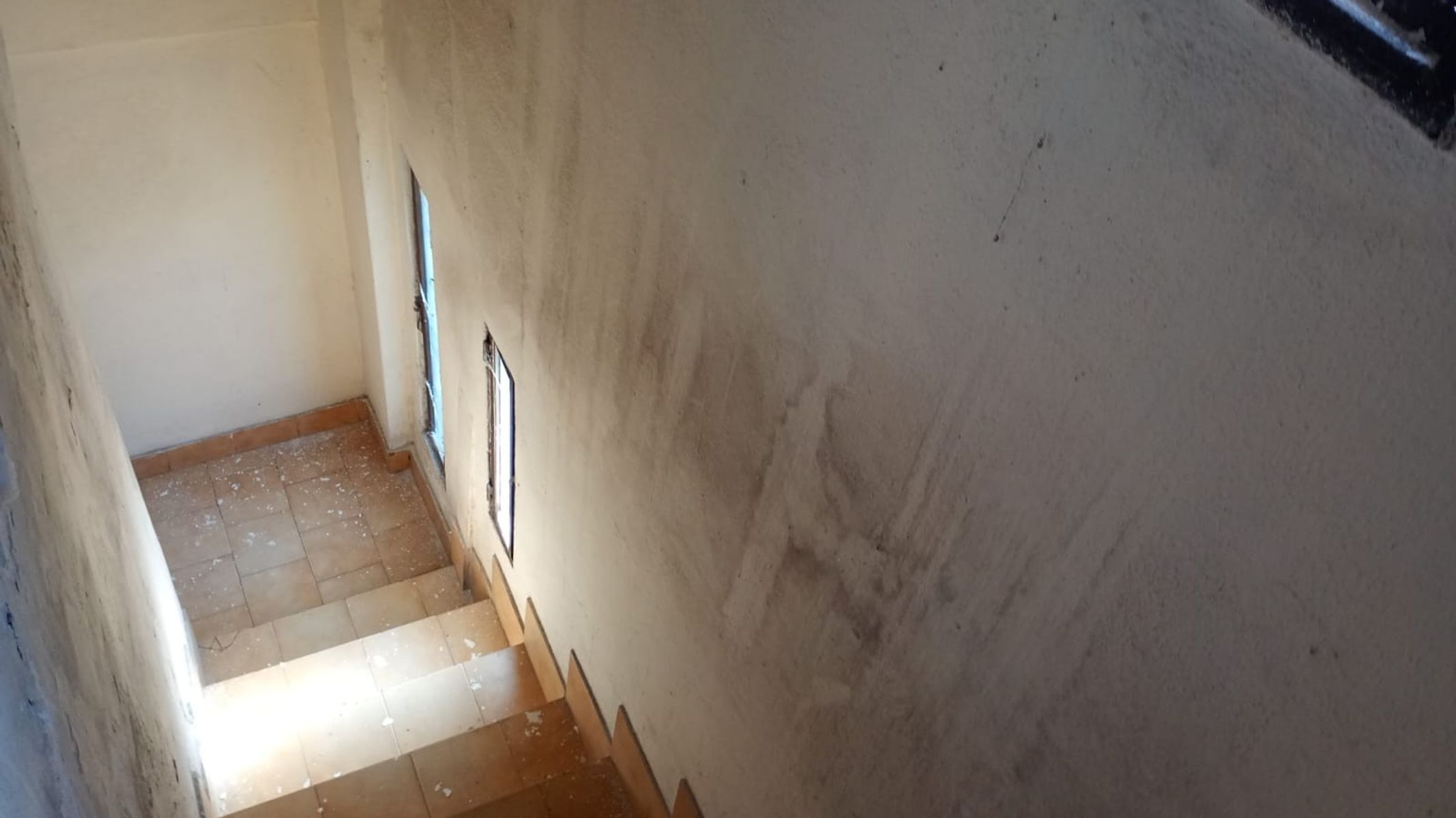 Casa 4 Ambientes (a Reciclar) EN VENTA, Treinta Y Tres 200,Ituzaingó.Ideal Inversor — foto 5