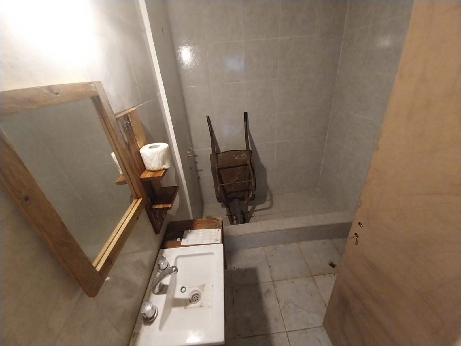 Lote Con Edificación EN VENTA, Lucero 600, Ituzaingó. Ideal Inversor — foto 6