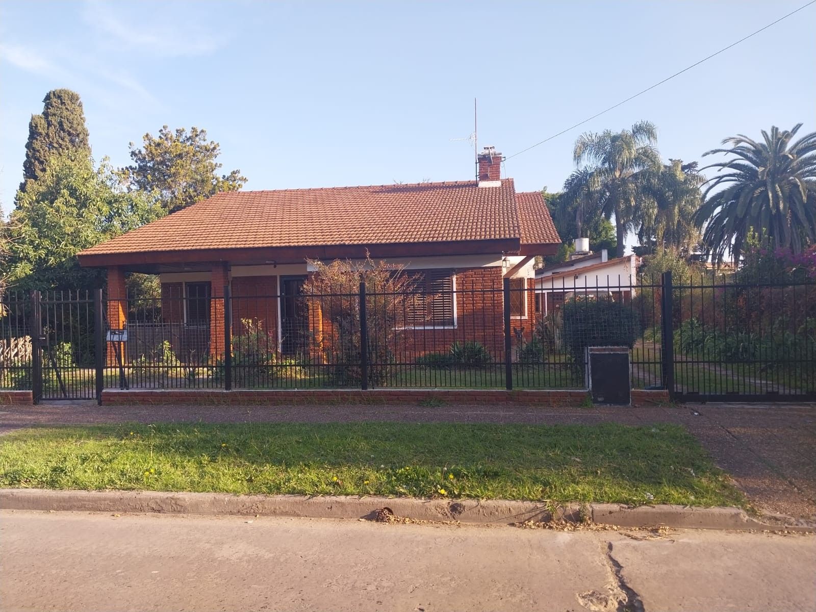 Casa- Chalet 4 Ambientes EN VENTA, Badaracco 300, Ituzaingó. Precio Retasado. — foto 2