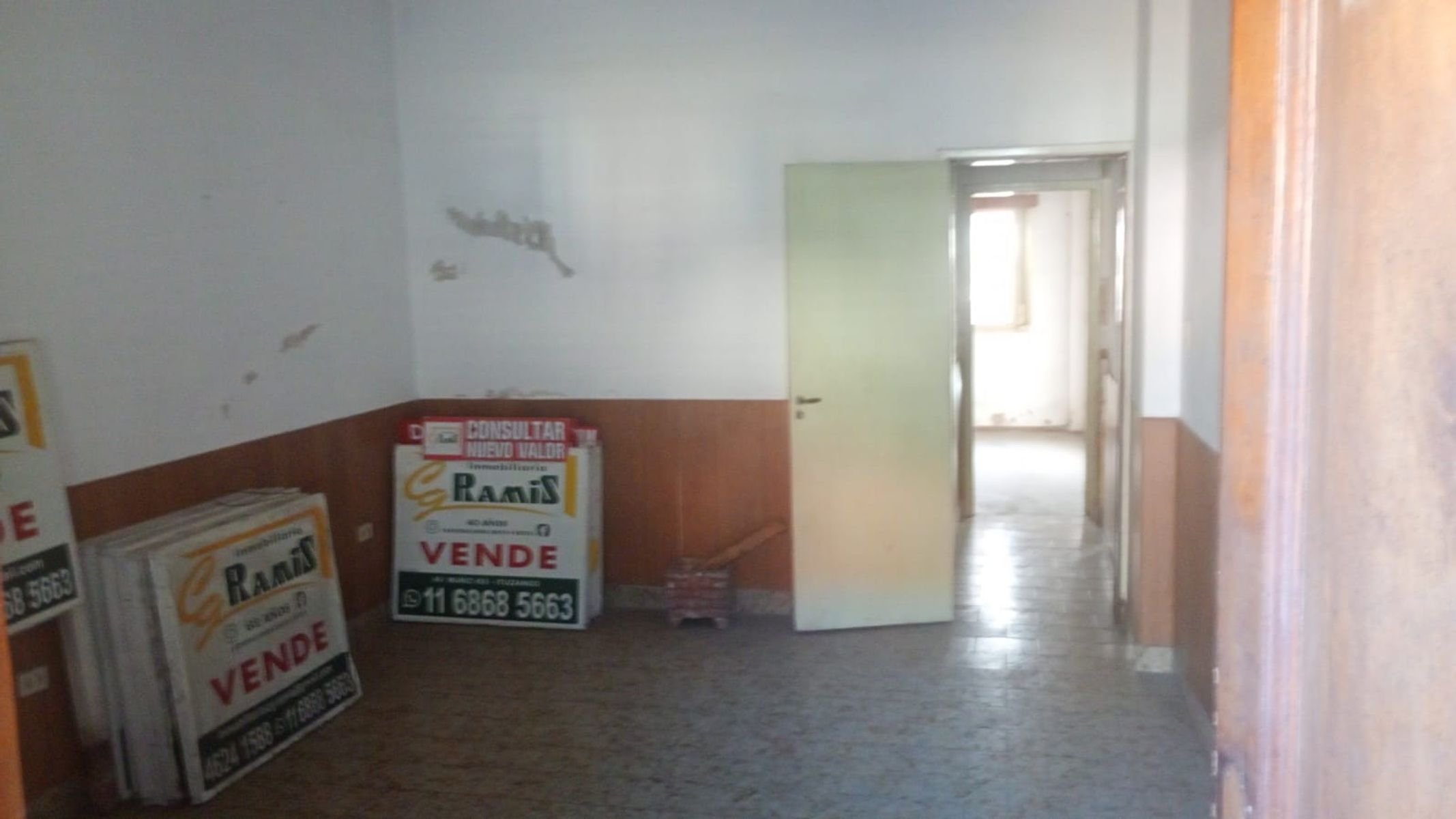 Casa 2 Ambientes + 2 Locales EN VENTA, Av. Muñiz 400, Ituzaingó. IdealInversor. Precio Retasado — foto 3