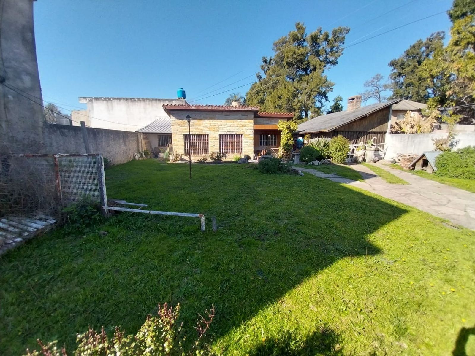 Casa 3 ambientes (extenso lote) EN VENTA, Malabia 900, Ituzaingó — foto 2