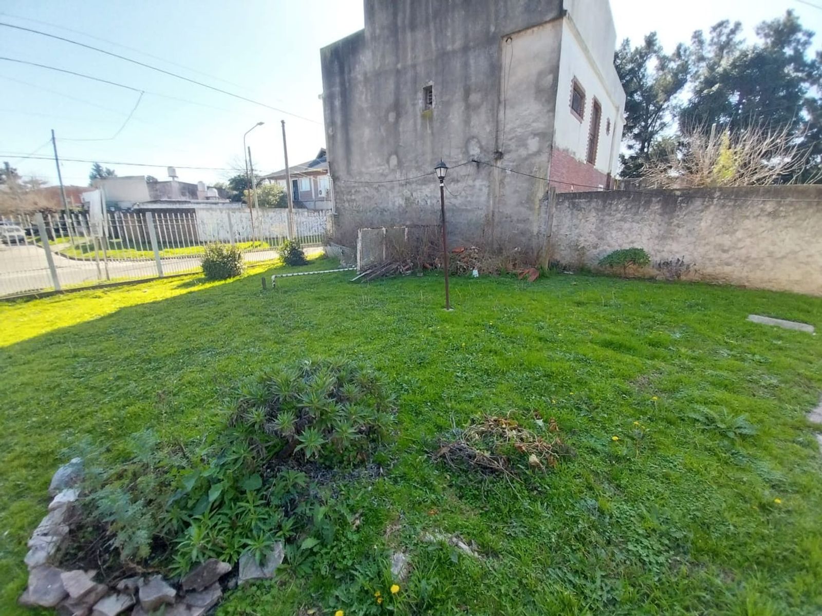 Casa 3 ambientes (extenso lote) EN VENTA, Malabia 900, Ituzaingó — foto 4