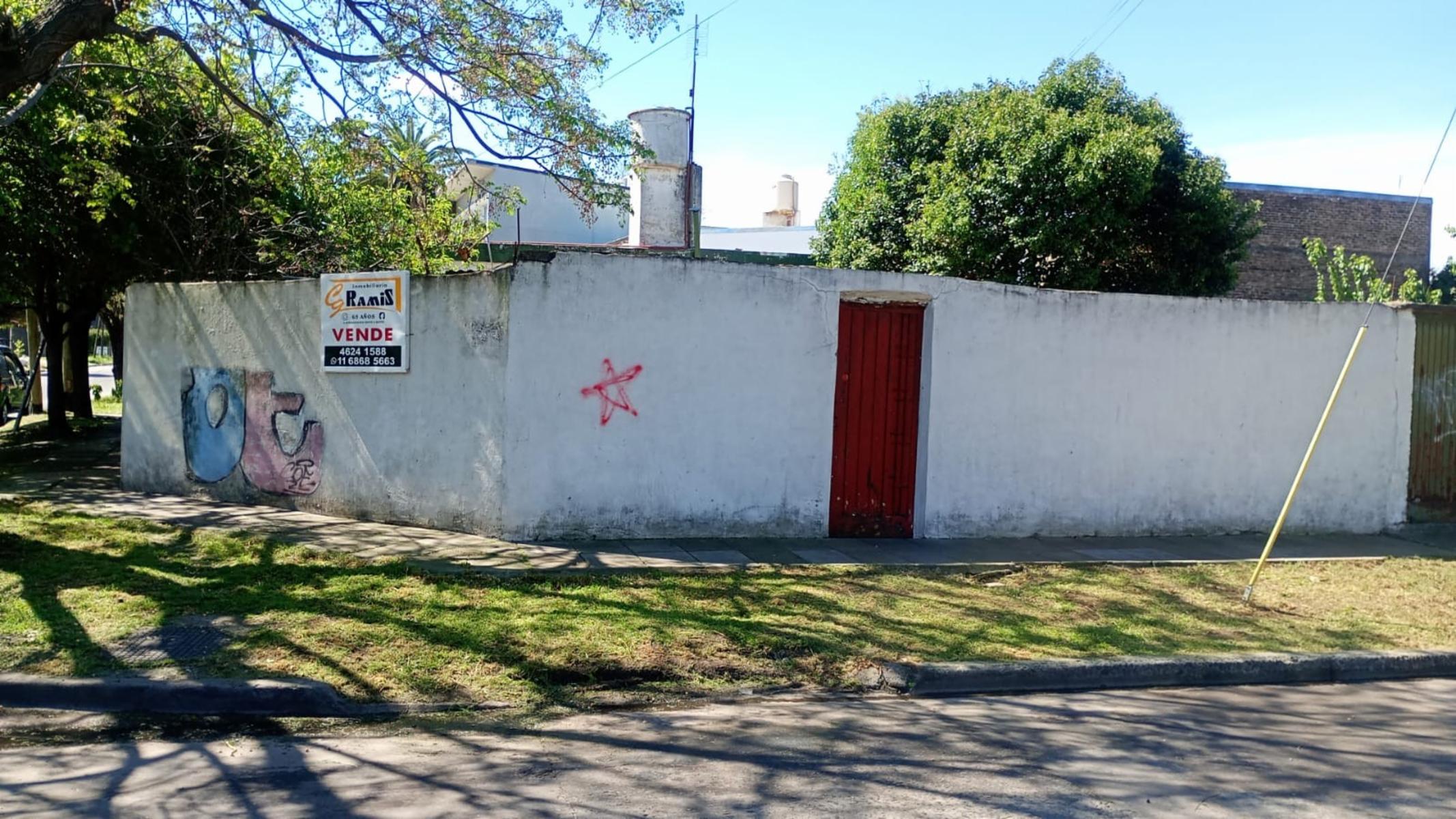 Oportunidad en Castelar Norte - San Nicolás 2205, esquina Ventura Bustos