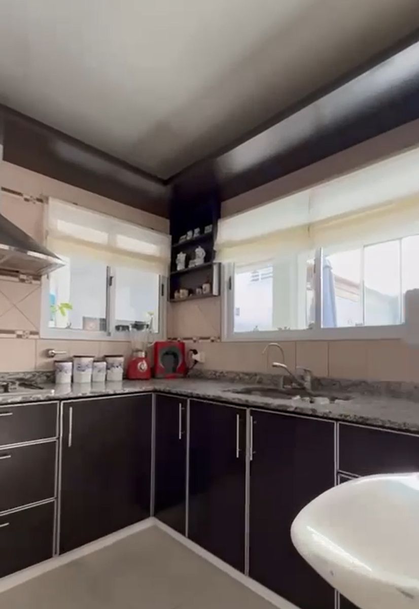 Dúplex 3 Ambientes con Jardín y Cochera en Ituzaingó — foto 4