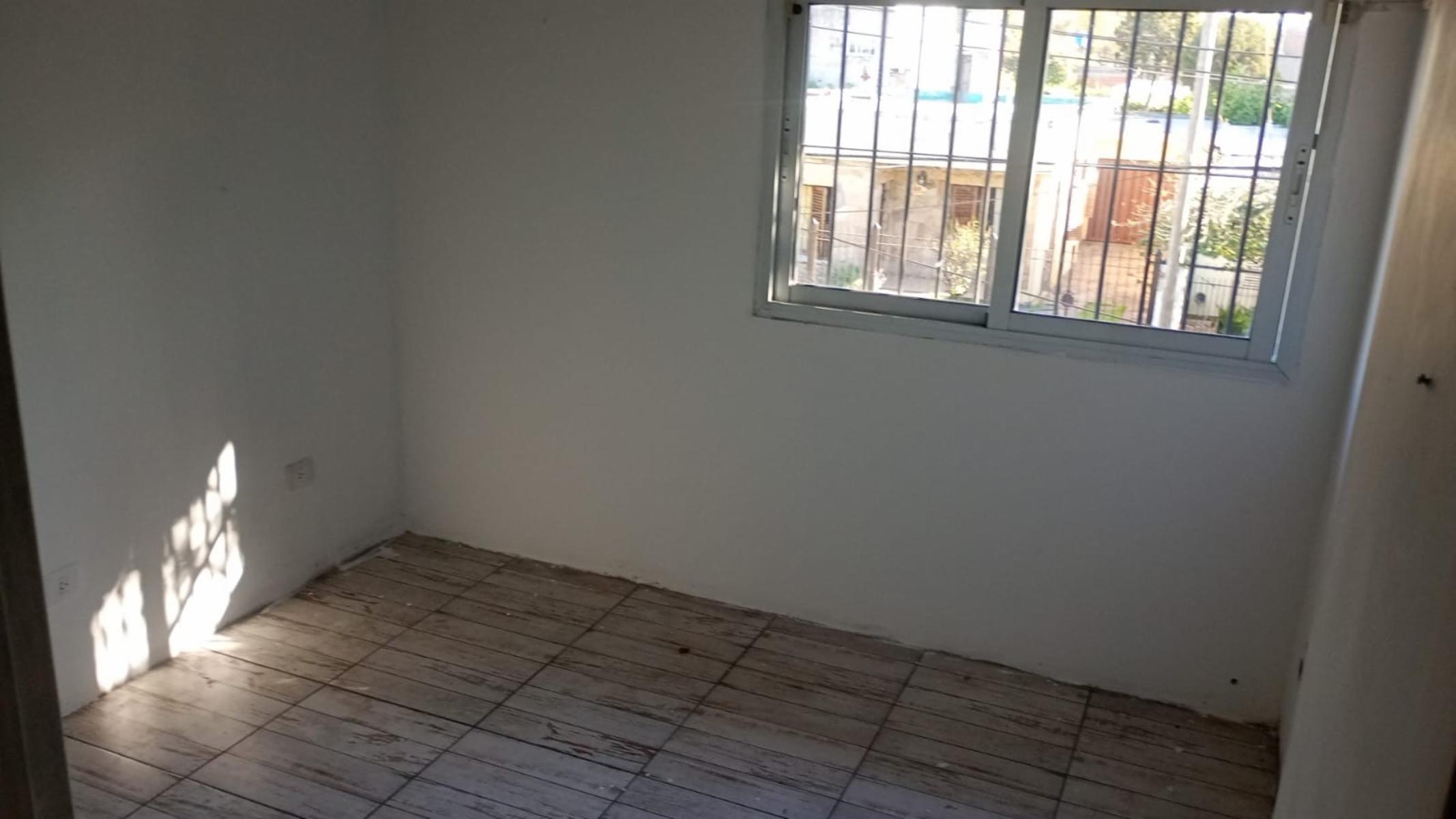 Casa en Venta - Videla 769, Ituzaingó — foto 2