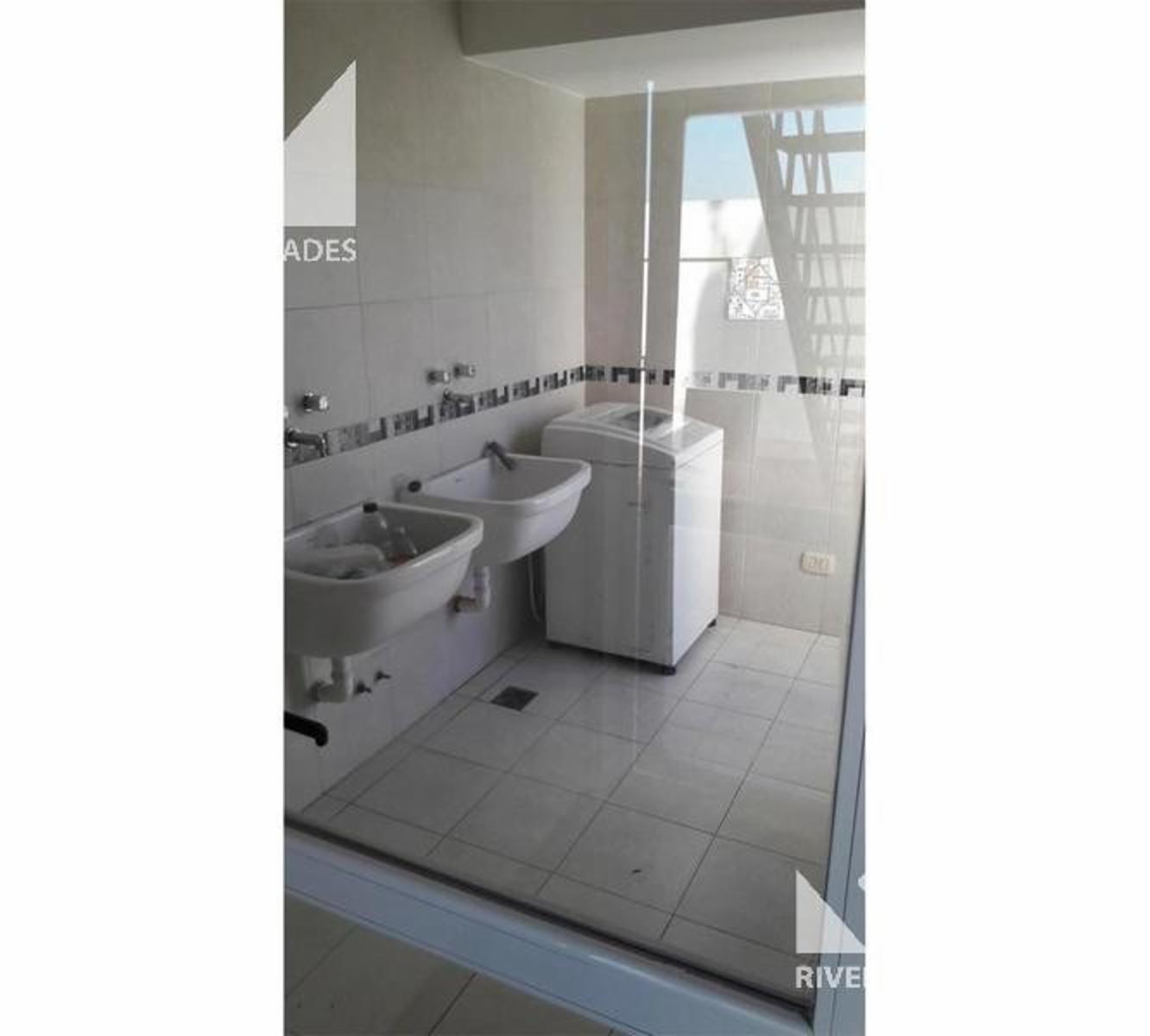 Departamento En Venta 1 Dormitorio Cochera En Morón
