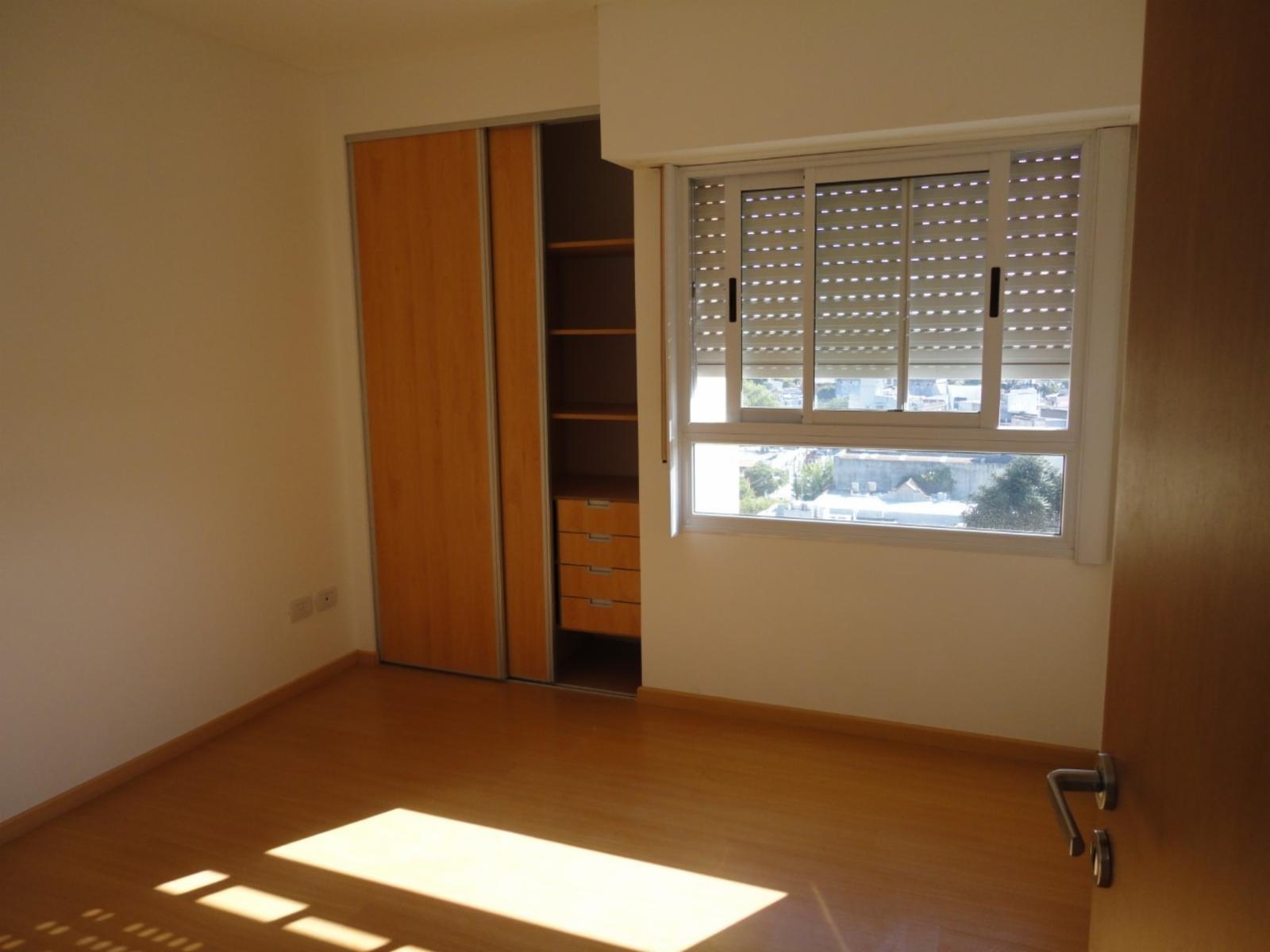 Departamento En Venta 1 Dormitorio Cochera En Morón — foto 3