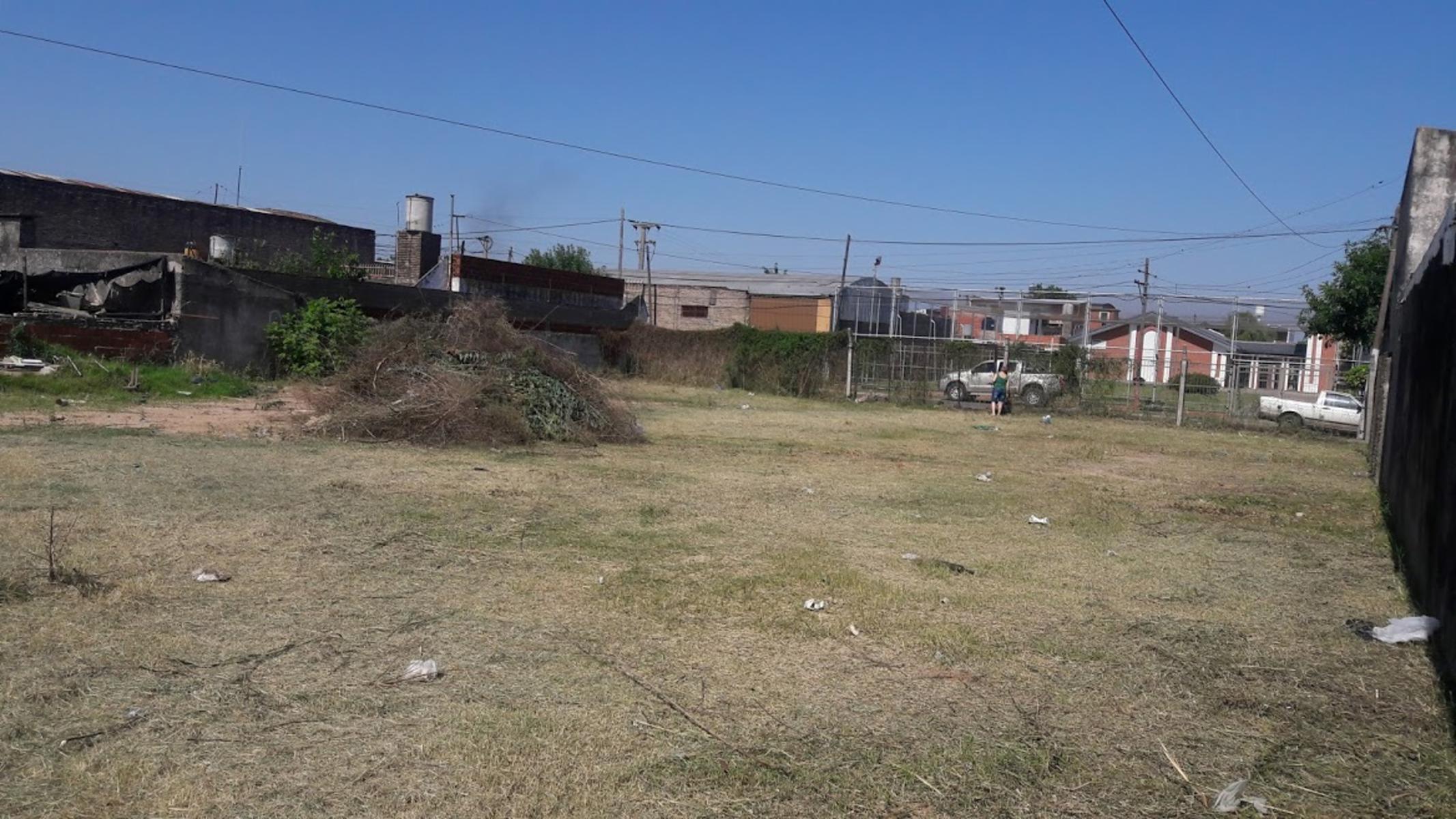IMPORTANTE LOTE INDUSTRIAL APTO DEPÓSITOS — foto 3