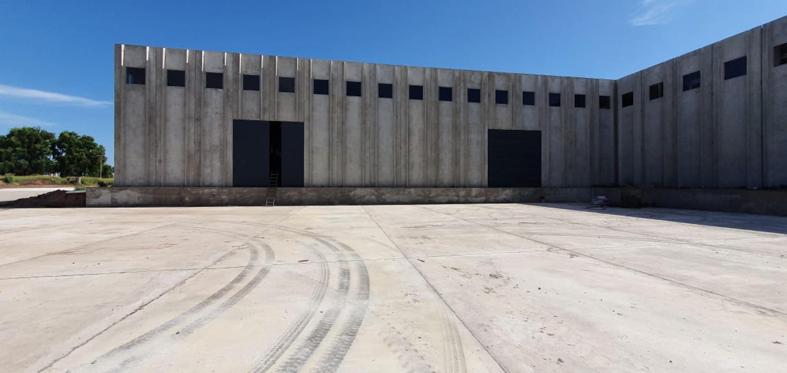 Excelente nave industrial en alquiler - 18