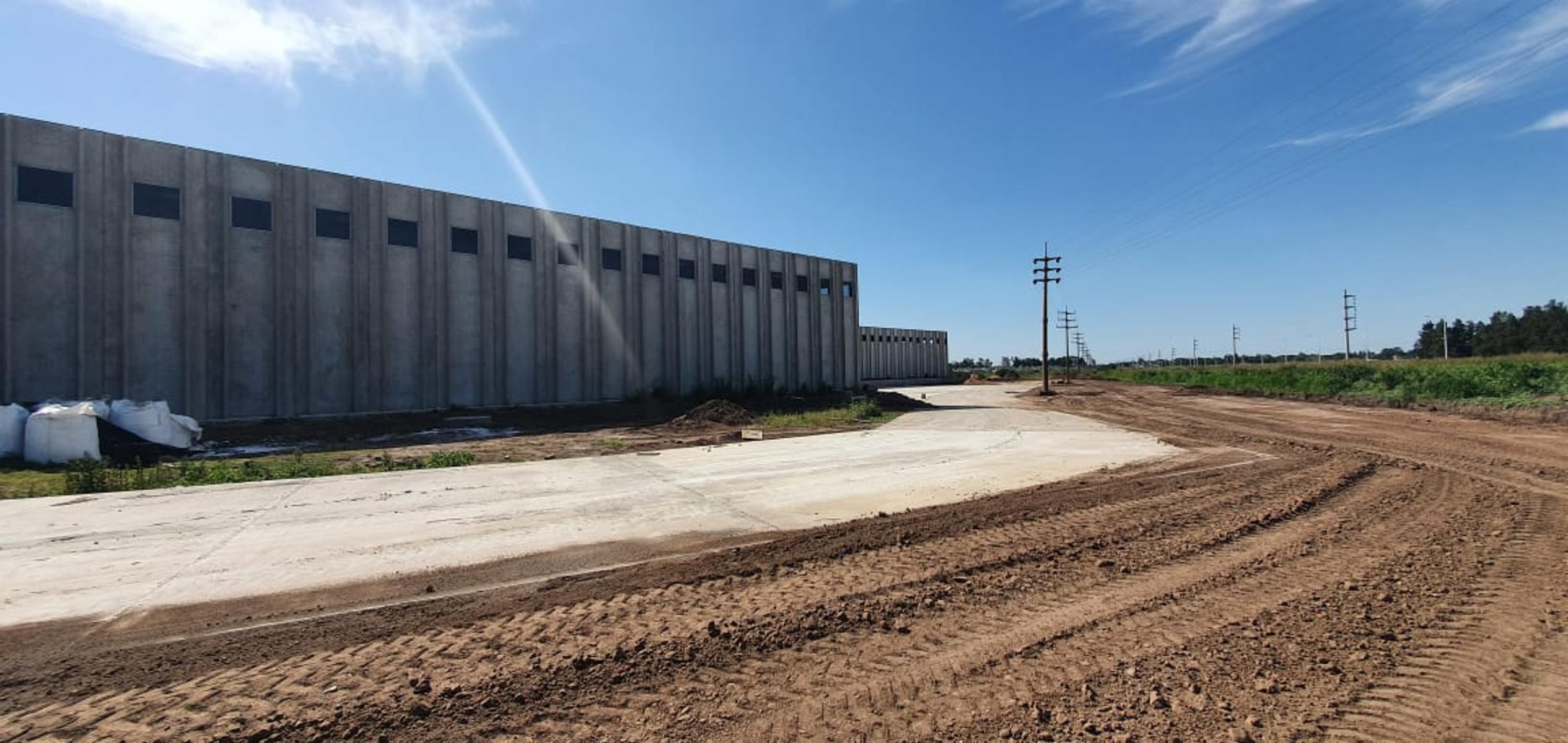 Excelente nave industrial en alquiler - 24