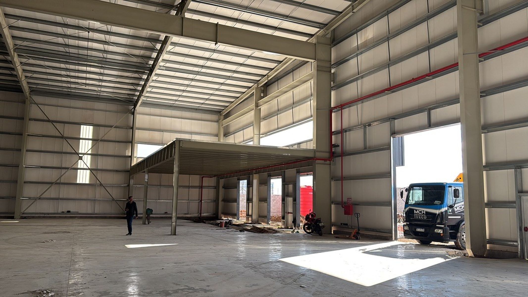 EXCELNTE NAVE INDUSTRIAL AUTOPISTA ROSARIO CORDOBA A ESTRENAR - 6