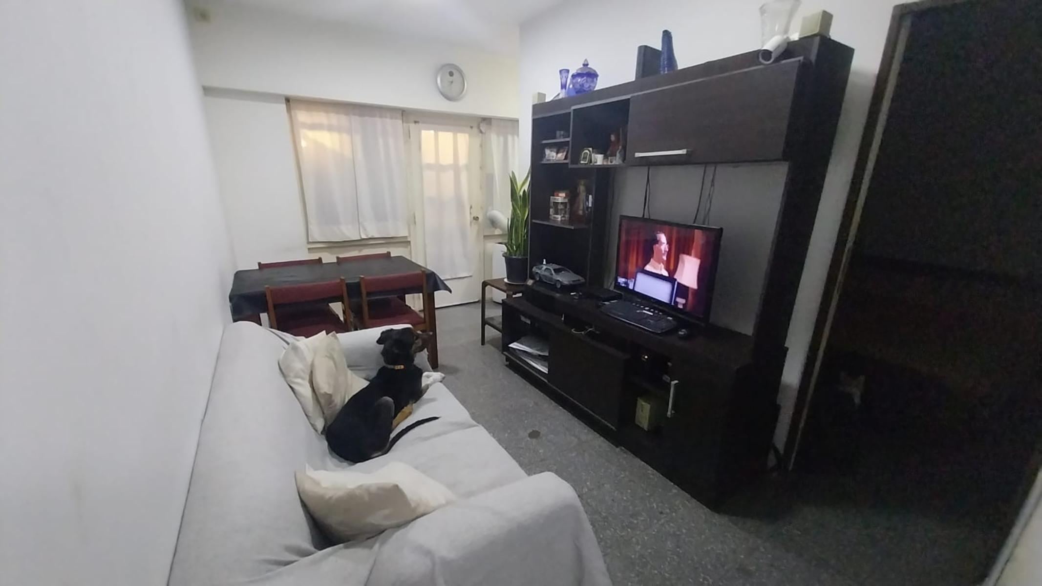 CASA EN VENTA - VIVIENDA MULTIFAMILIAR (3 FAMILIAS) CON PATIO Y TERRAZA — foto 3