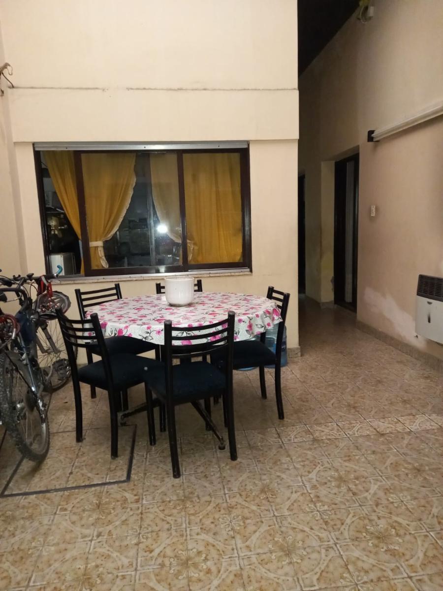 CASA EN VENTA - VIVIENDA MULTIFAMILIAR (3 FAMILIAS) CON PATIO Y TERRAZA — foto 9