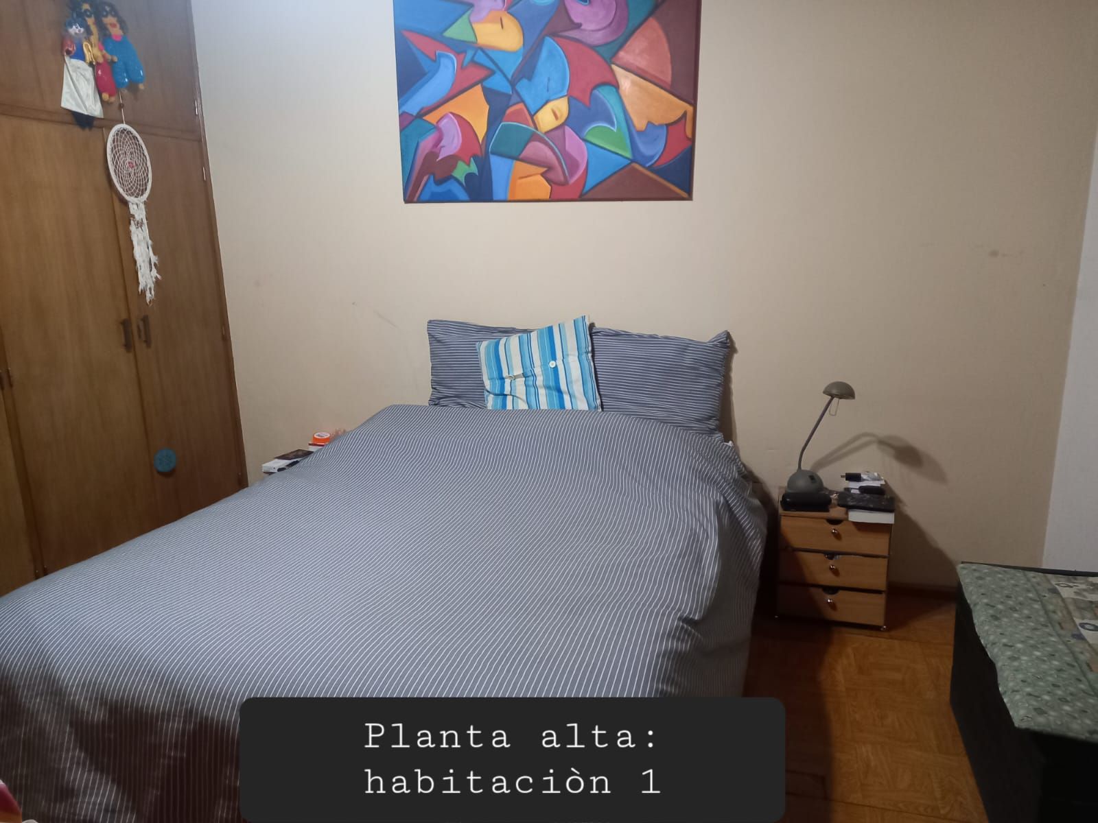 CASA EN VENTA - VIVIENDA MULTIFAMILIAR (3 FAMILIAS) CON PATIO Y TERRAZA - 17