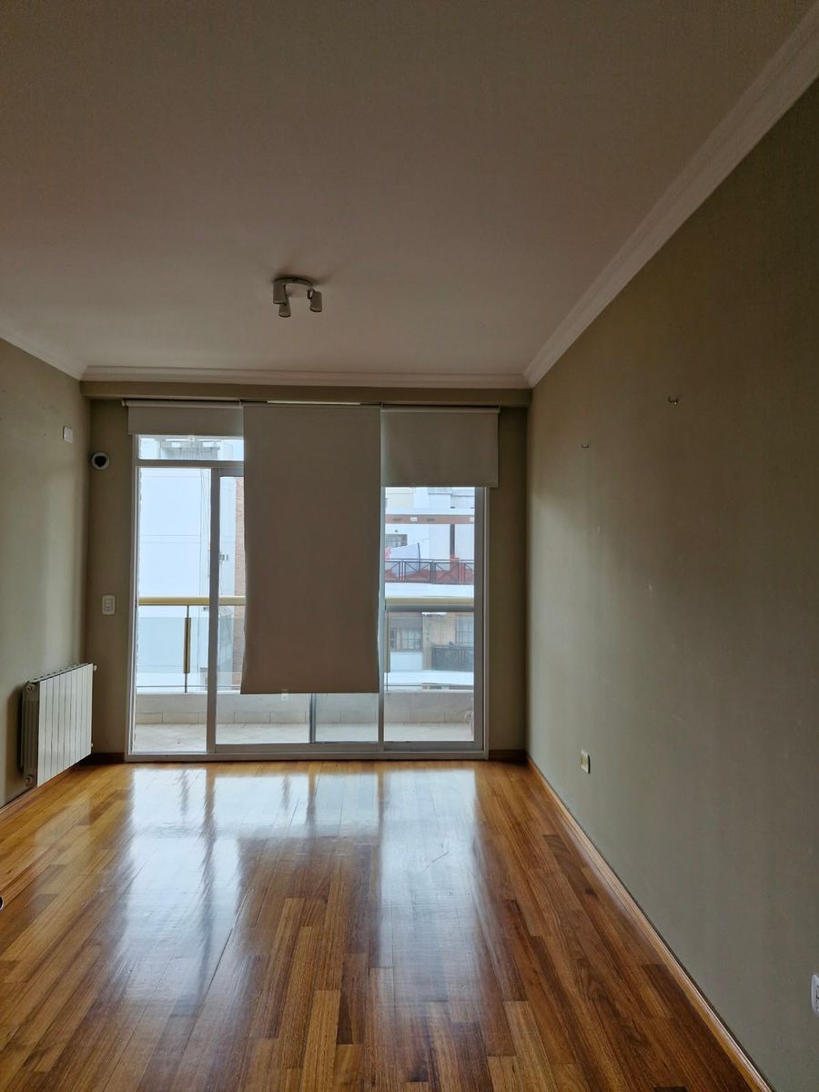 PISO 3 AMB CON BALCON AL FRENTE 2 BAÑOS COMPLETOS - LUMINOS — foto 5