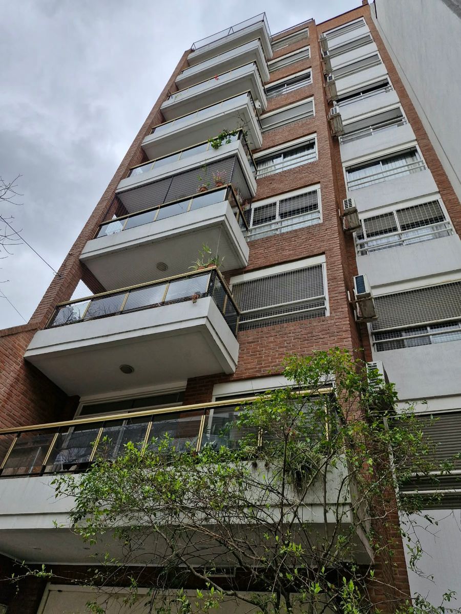 PISO 3 AMB CON BALCON AL FRENTE 2 BAÑOS COMPLETOS - LUMINOS — foto 10