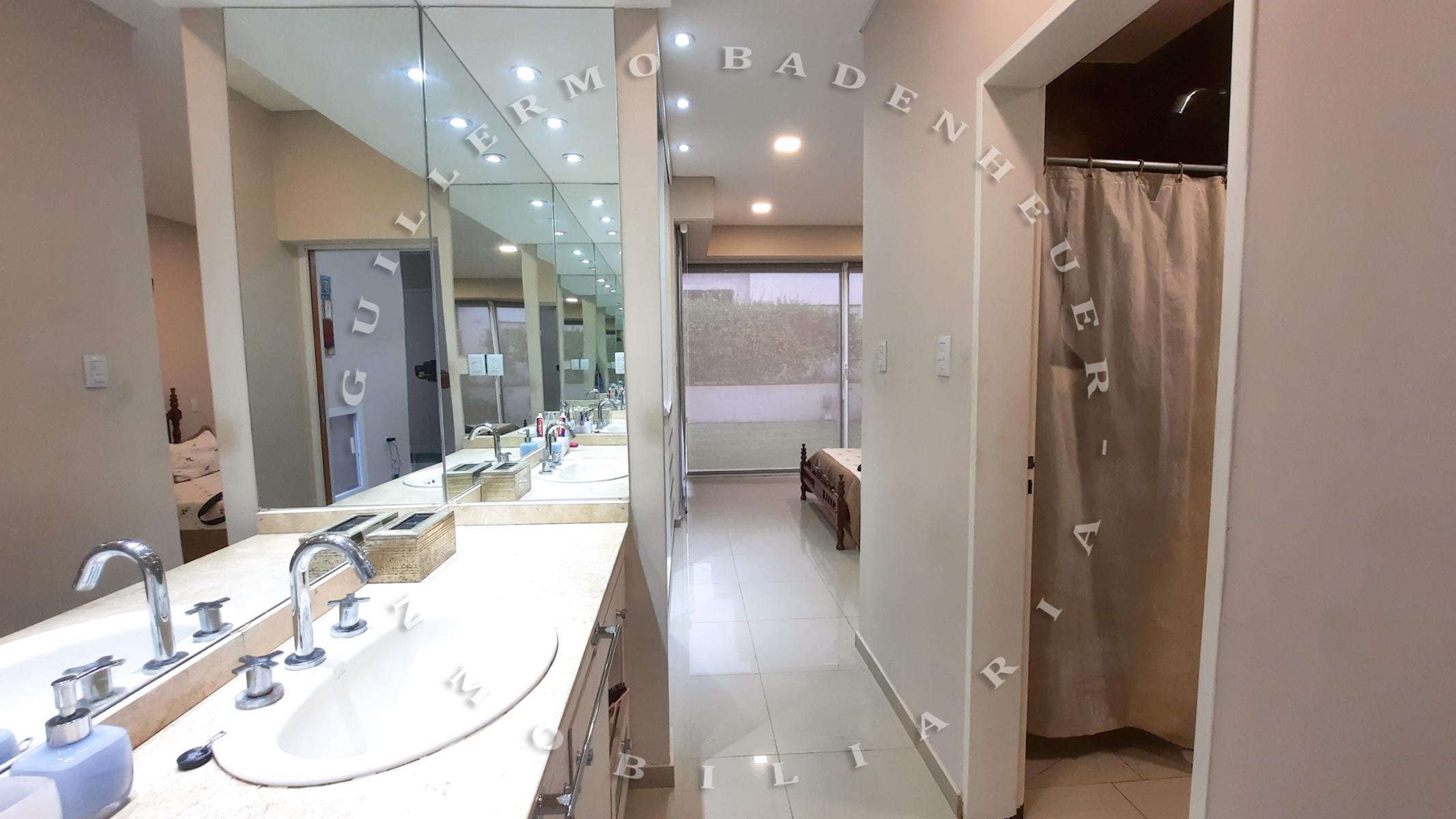 SUPREMA CATEGORIA EN MONTE HERMOSO DEL ESTE, TRES DORMITORIOS EN SUITE, DETALLES CONSTRUCTIVOS DE LUJO, AMPLITUD Y FUNCIONALIDAD PARA DELEITARSE — foto 13