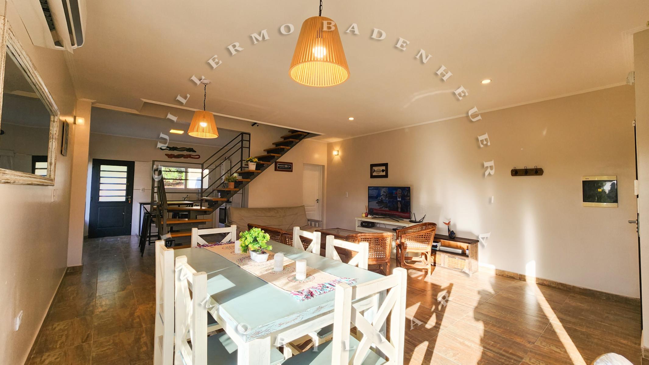 DISFRUTA DE MONTE DEL ESTE CON ESTE DUPLEX IMPECABLE — foto 3