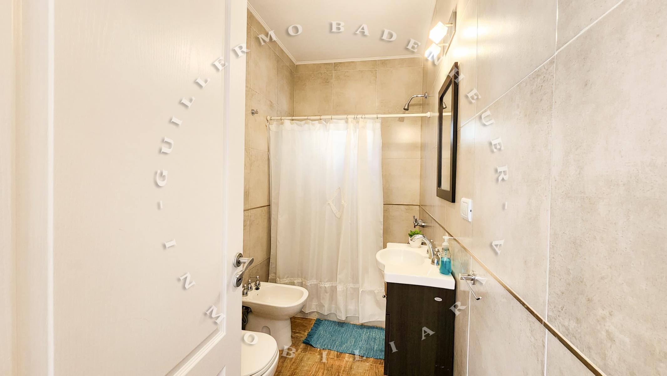 DISFRUTA DE MONTE DEL ESTE CON ESTE DUPLEX IMPECABLE — foto 9
