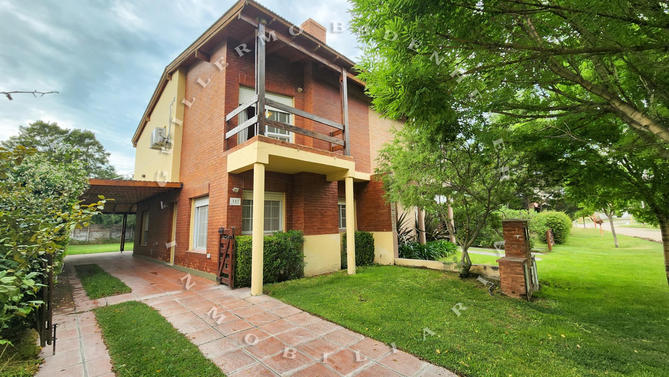 ELEGANTE DÚPLEX DE 3 DORMITORIOS EN MONTE DEL ESTE