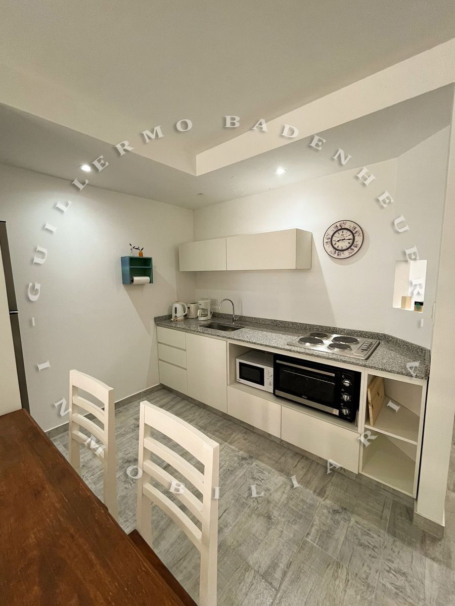 Dúplex en planta baja con balcón y parrilla privada — foto 4