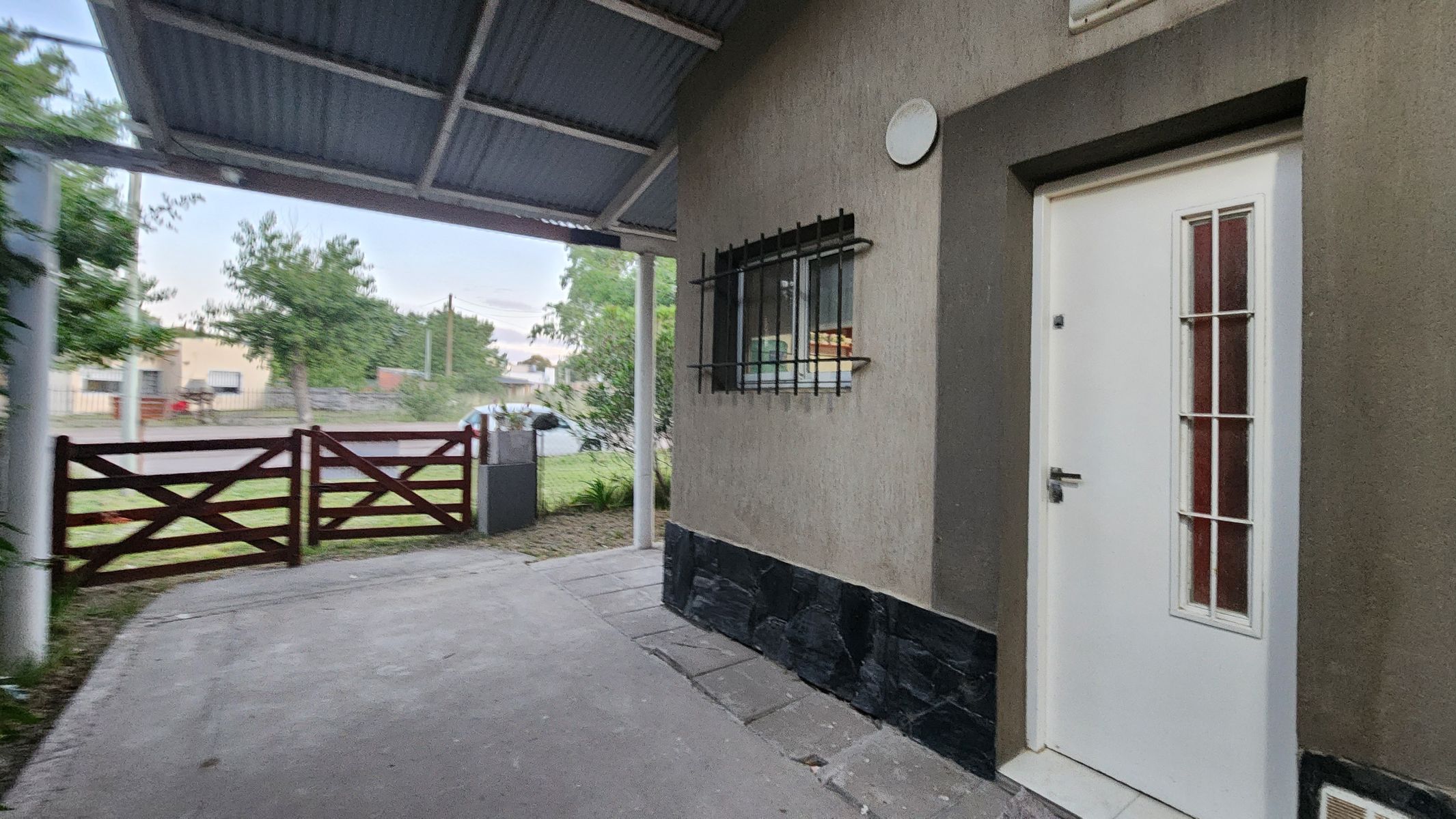 CASA CON GRAN LOTE PARA VACACIONAR RODEADO DE NATURALEZA — foto 2