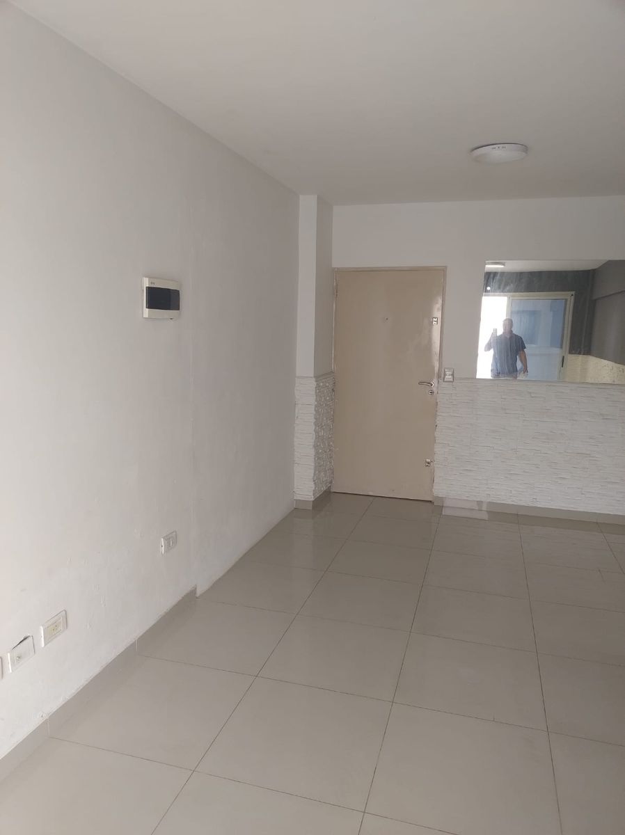 2 ambientes con balcon zona centro - 5