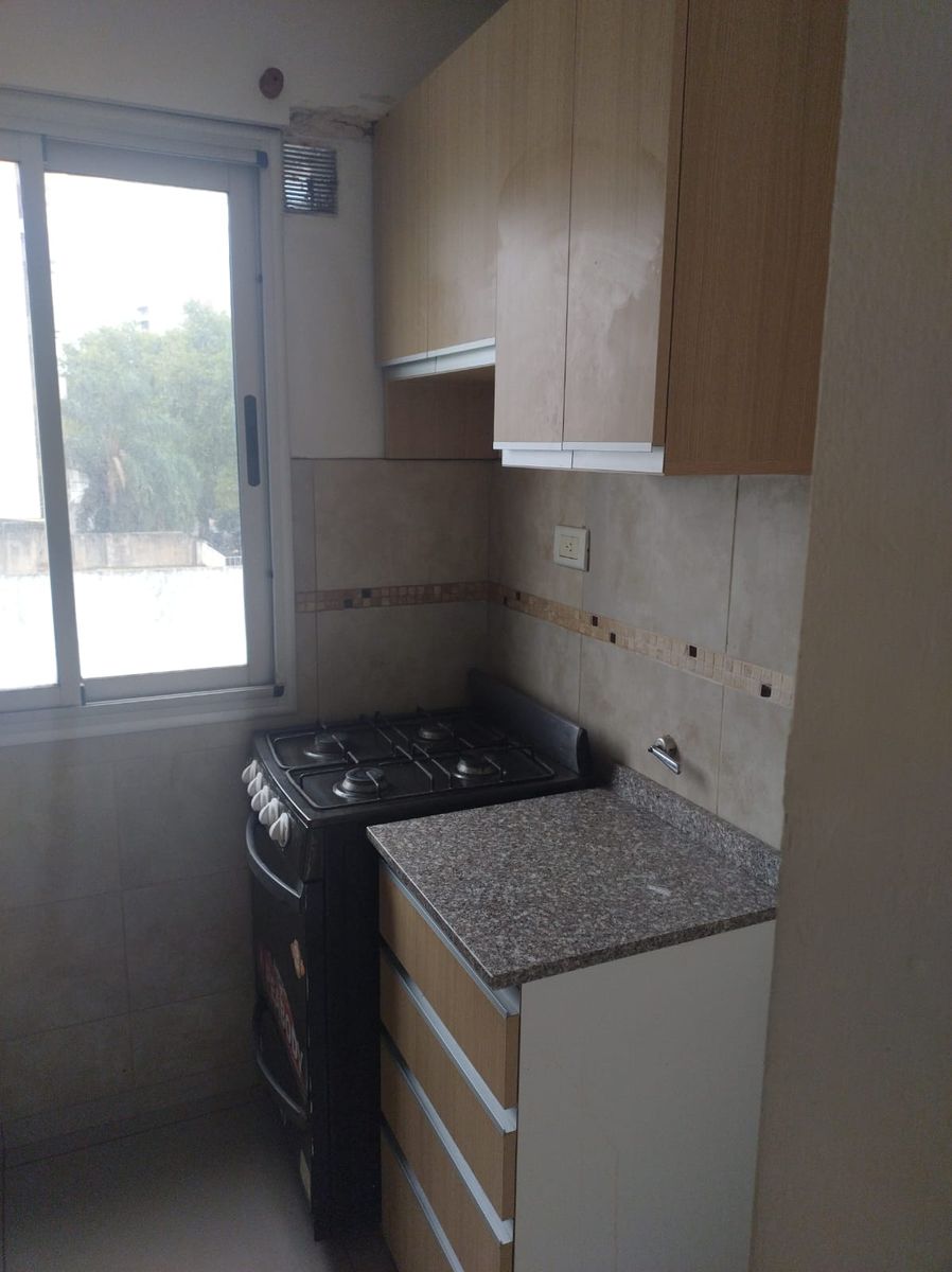 2 ambientes con balcon zona centro - 11