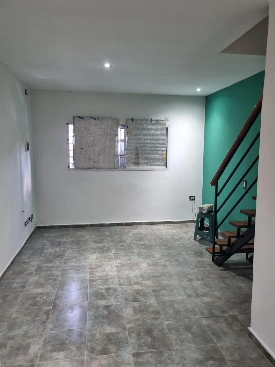Duplex Al Frente 3 Ambientes 2 Plantas con Patio y Parrilla, Gba Oeste - Zonaprop - 3