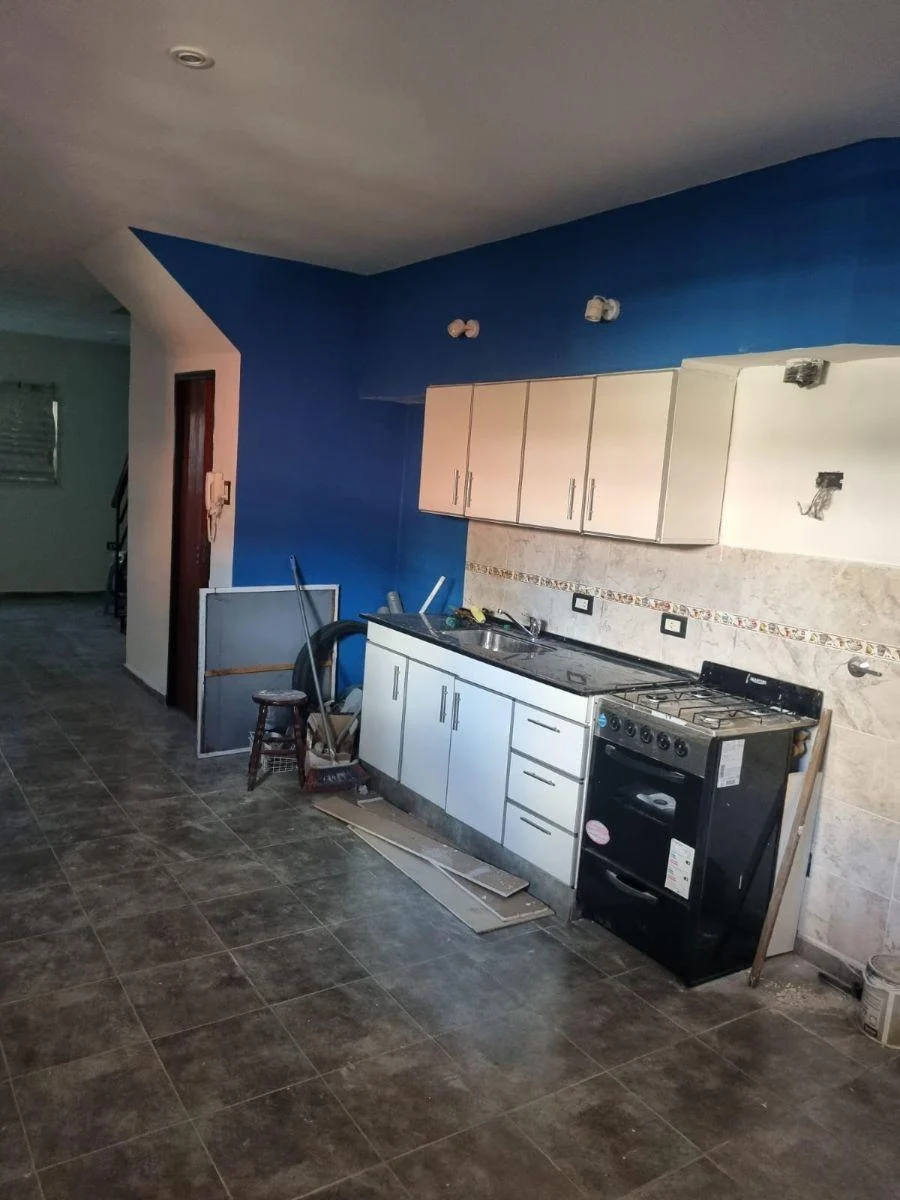 Duplex Al Frente 3 Ambientes 2 Plantas con Patio y Parrilla, Gba Oeste - Zonaprop - 4