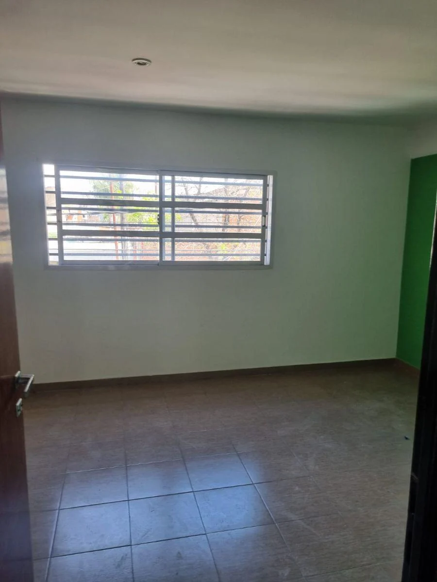 Duplex Al Frente 3 Ambientes 2 Plantas con Patio y Parrilla, Gba Oeste - Zonaprop - 8
