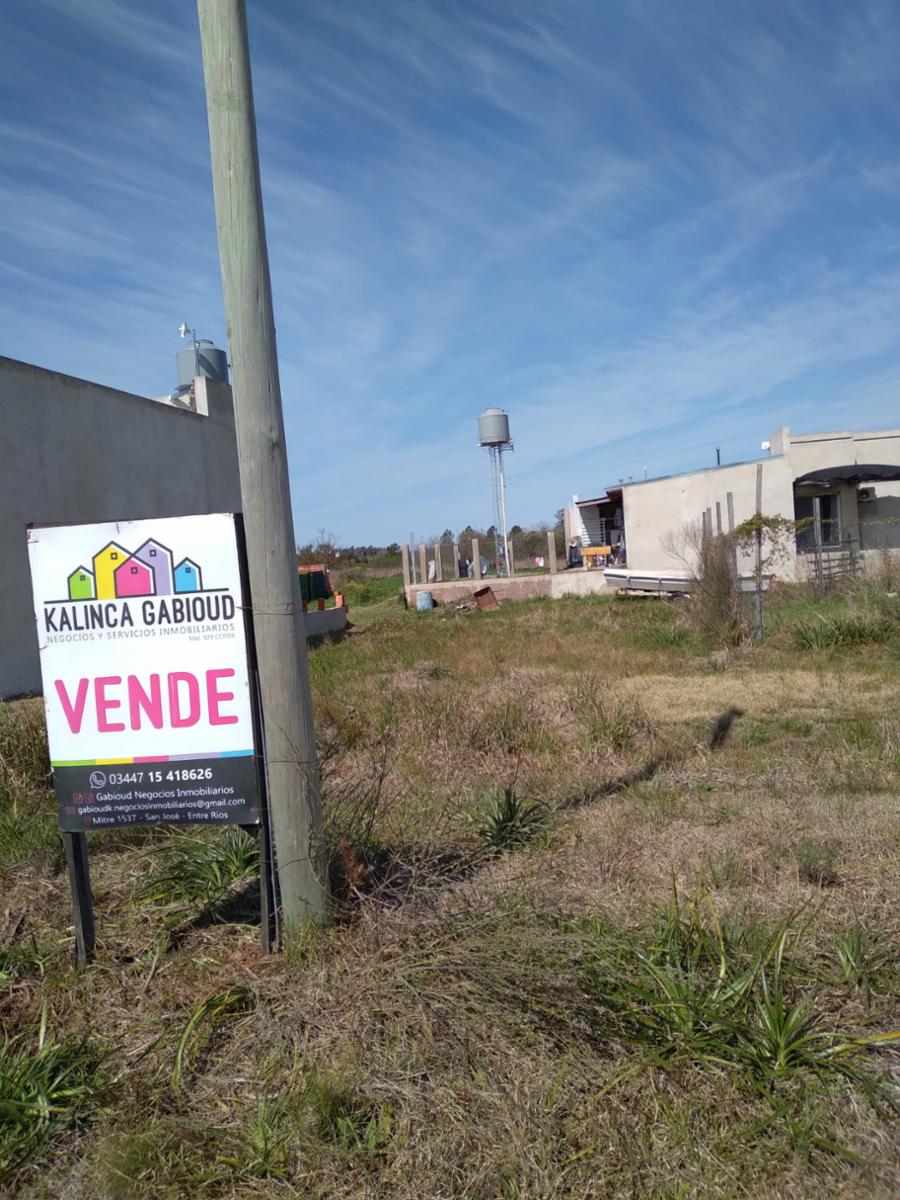 LOTE DE 300M2 CUENTA CON PLANO DE CONSTRUCCION