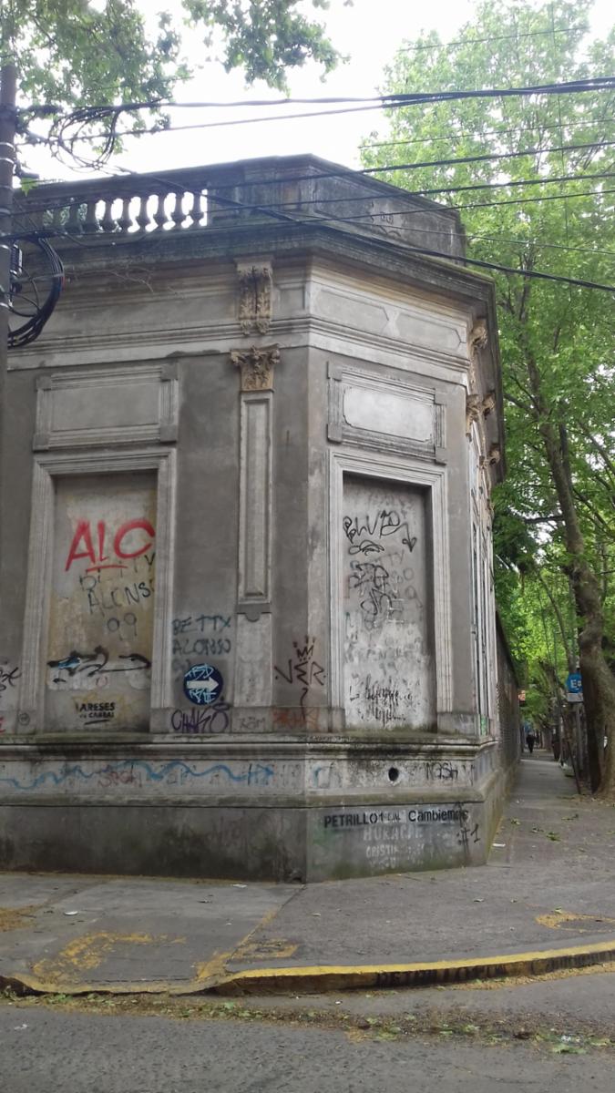IMPONENTE LOTE A DEMOLER SAN MARTIN CENTRO A METROS DE LA PLAZA SAN MARTIN — foto 2