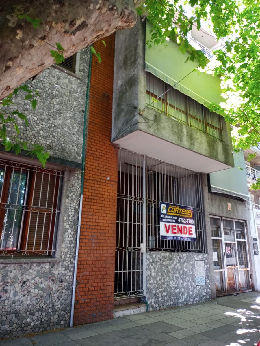 CASA EN DOS PLANTAS