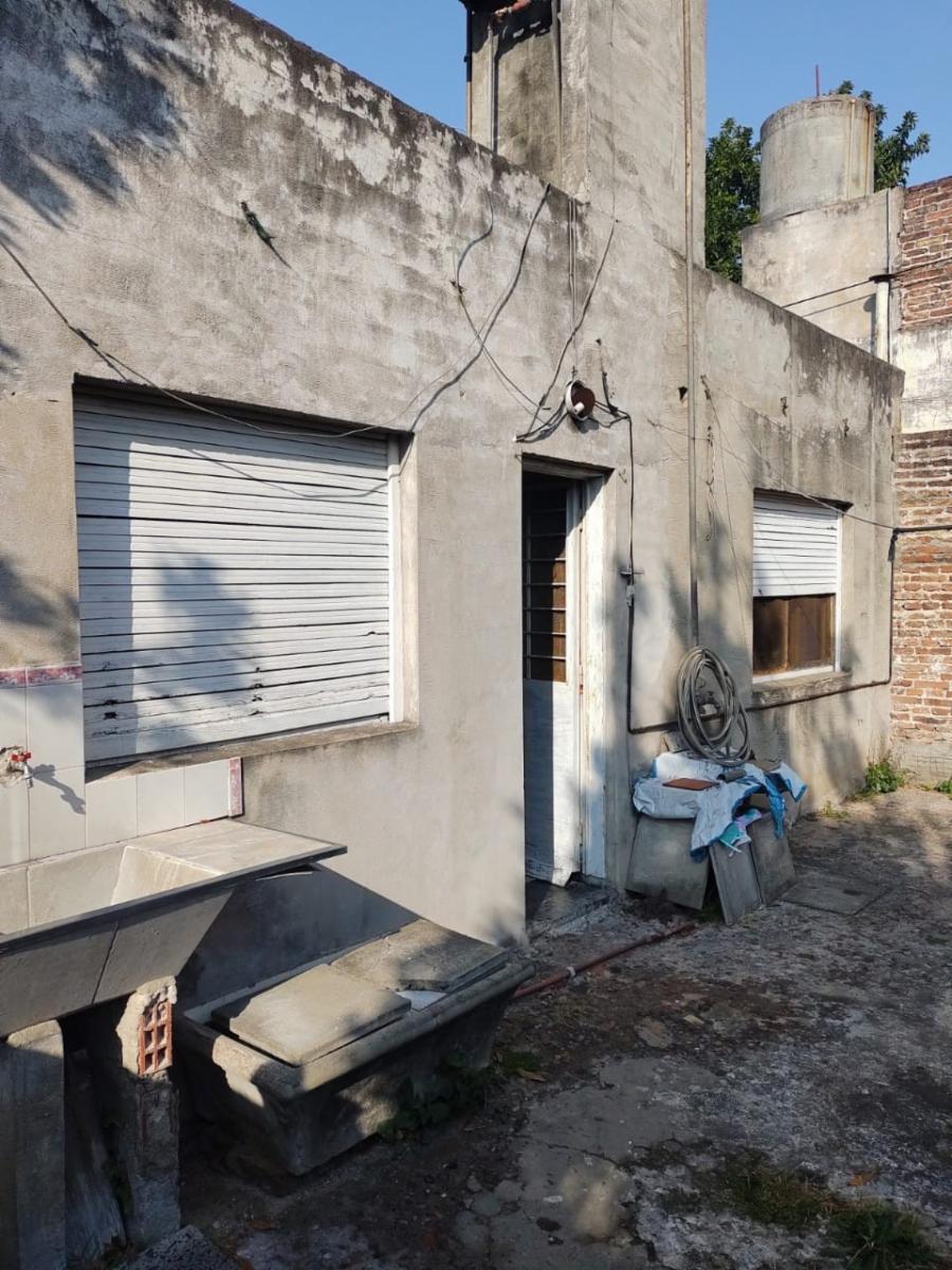 VENTA LOTE 8.66 X 43 CON 2 VIVIENDAS - 20
