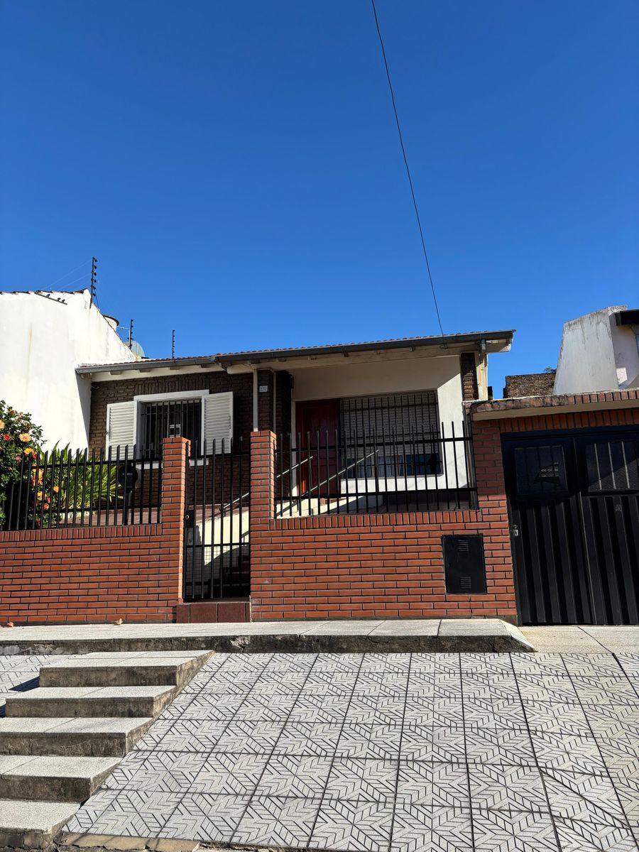 CASA VENTA 3 AMB SAN MARTIN — foto 2