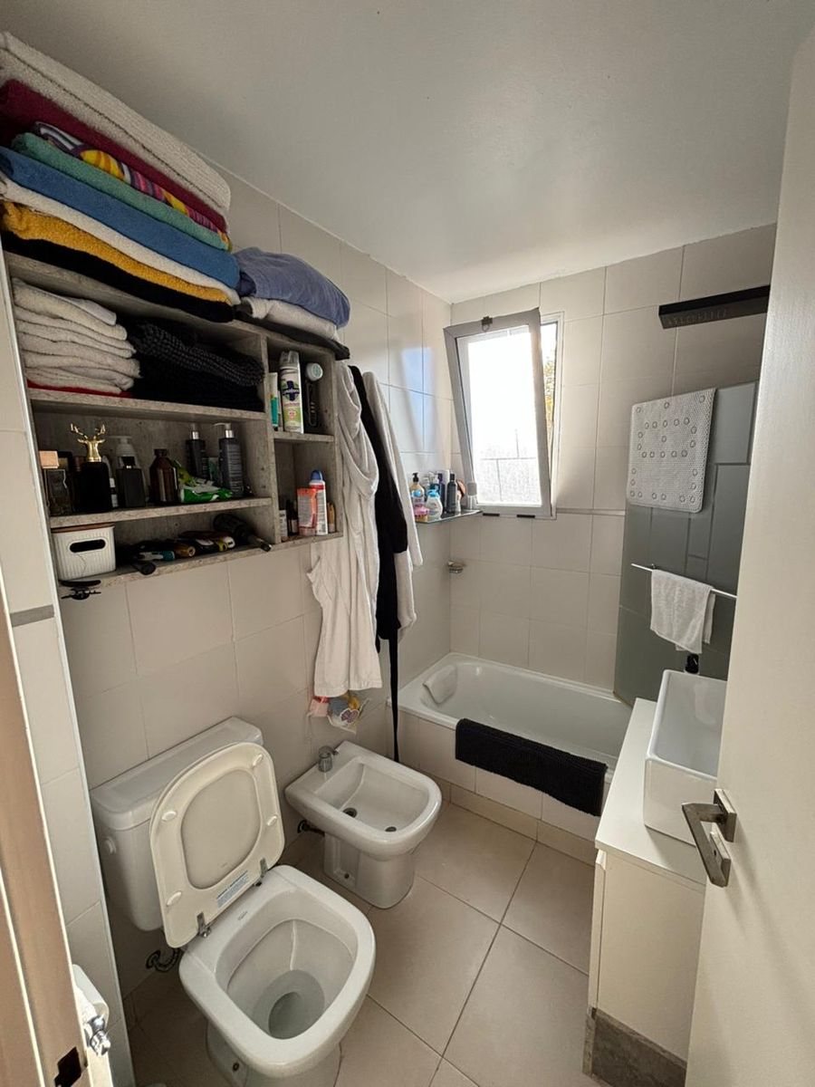 Venta Departamento 3 amb con cocheras San Martin ctro - 6