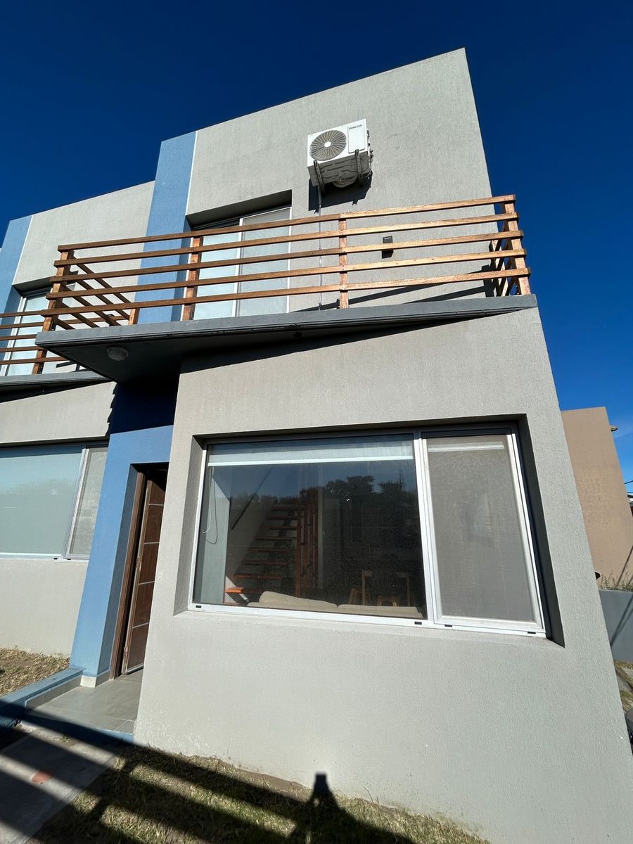 HERMOSO DUPLEX EN VENTA - 2