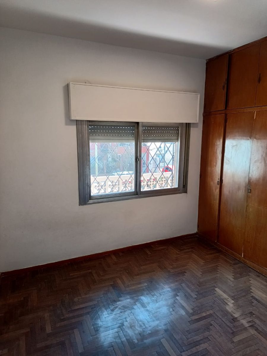 PH 3 AMB. CON COCHERA ,1 PISO X ESCALERA CON JARDIN VIRREYES. GANDOLFO AL 2800 — foto 11
