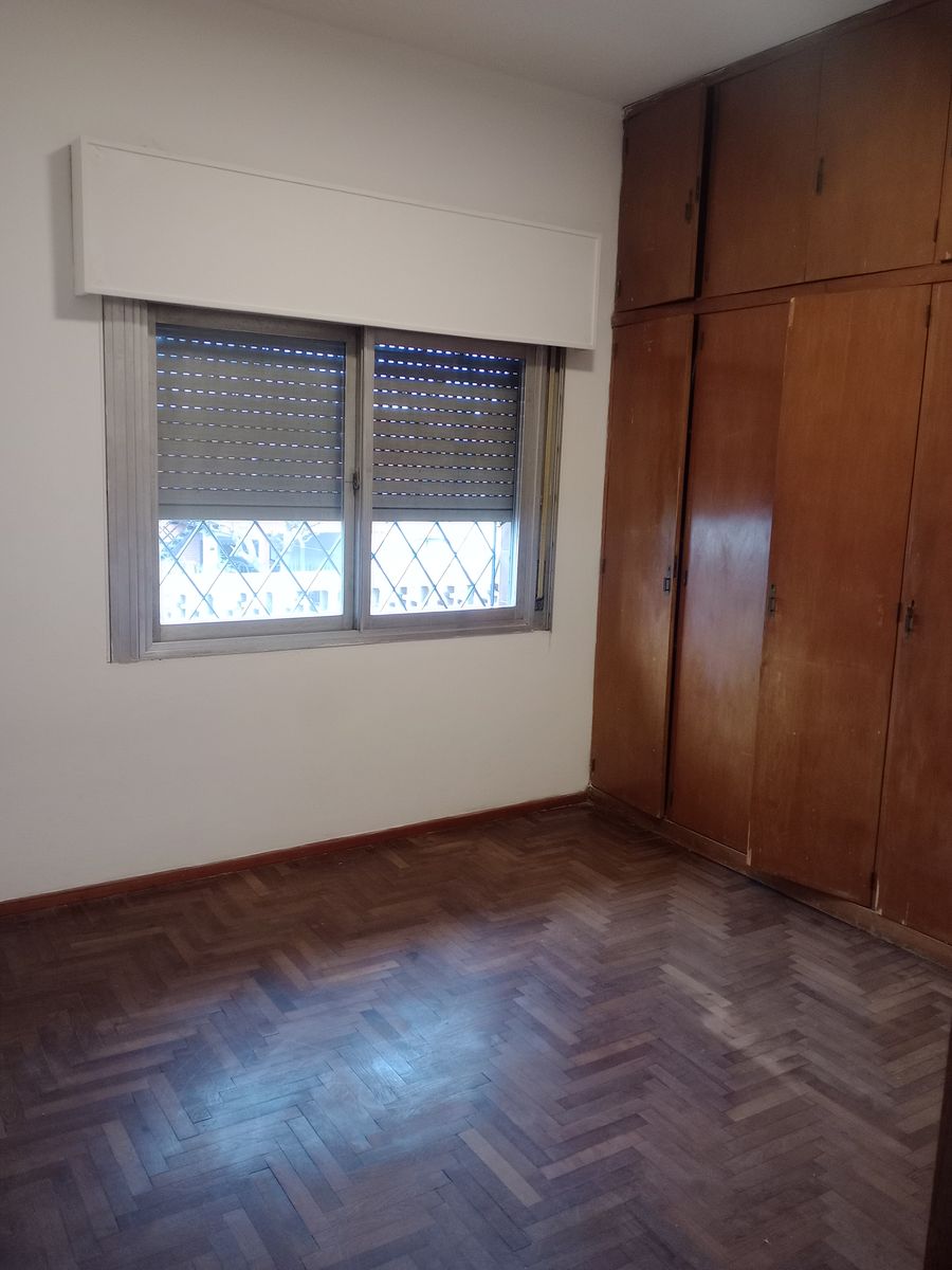 PH 3 AMB. CON COCHERA ,1 PISO X ESCALERA CON JARDIN VIRREYES. GANDOLFO AL 2800 - 24