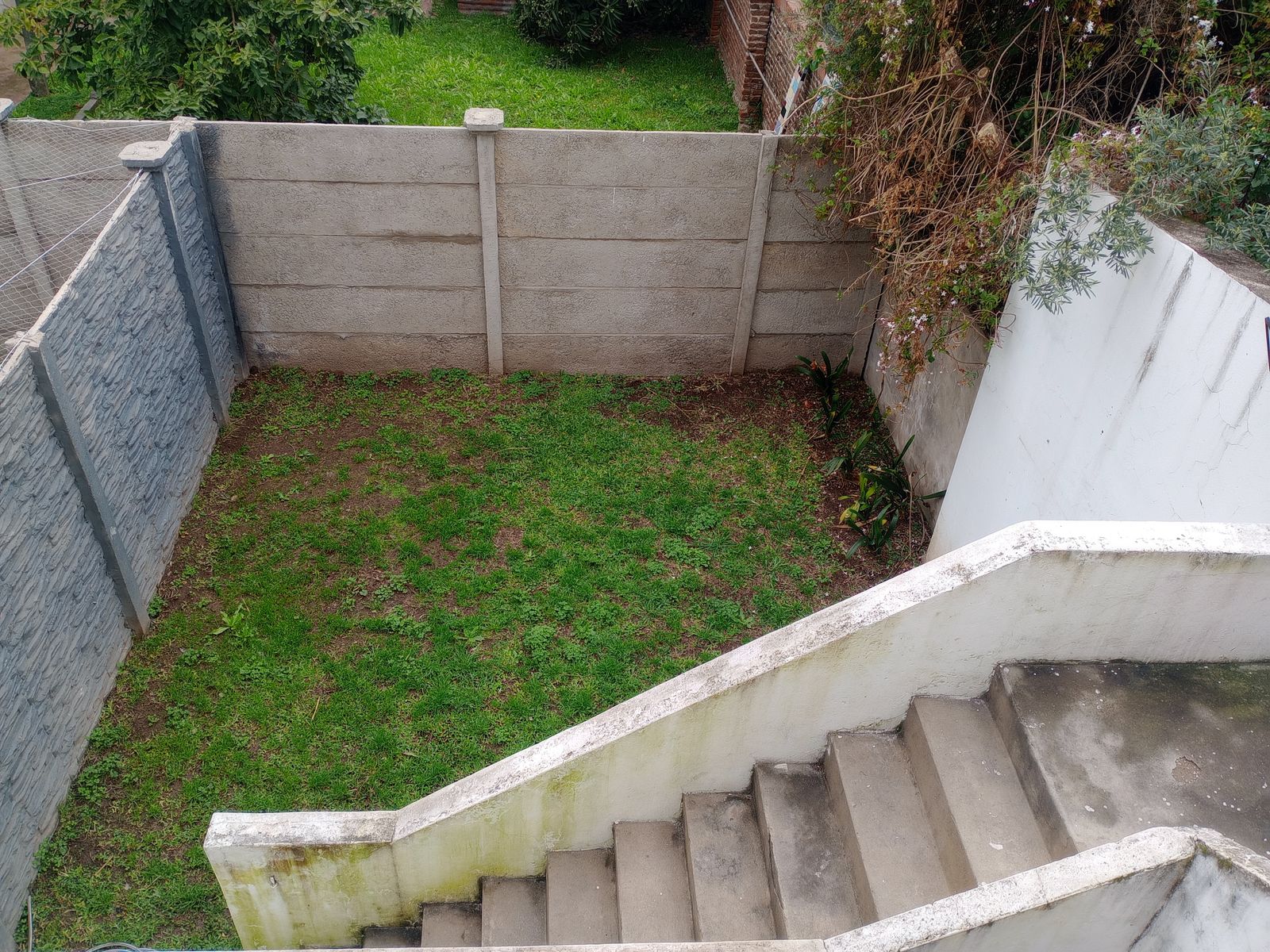 PH 3 AMB. CON COCHERA ,1 PISO X ESCALERA CON JARDIN VIRREYES. GANDOLFO AL 2800 - 31