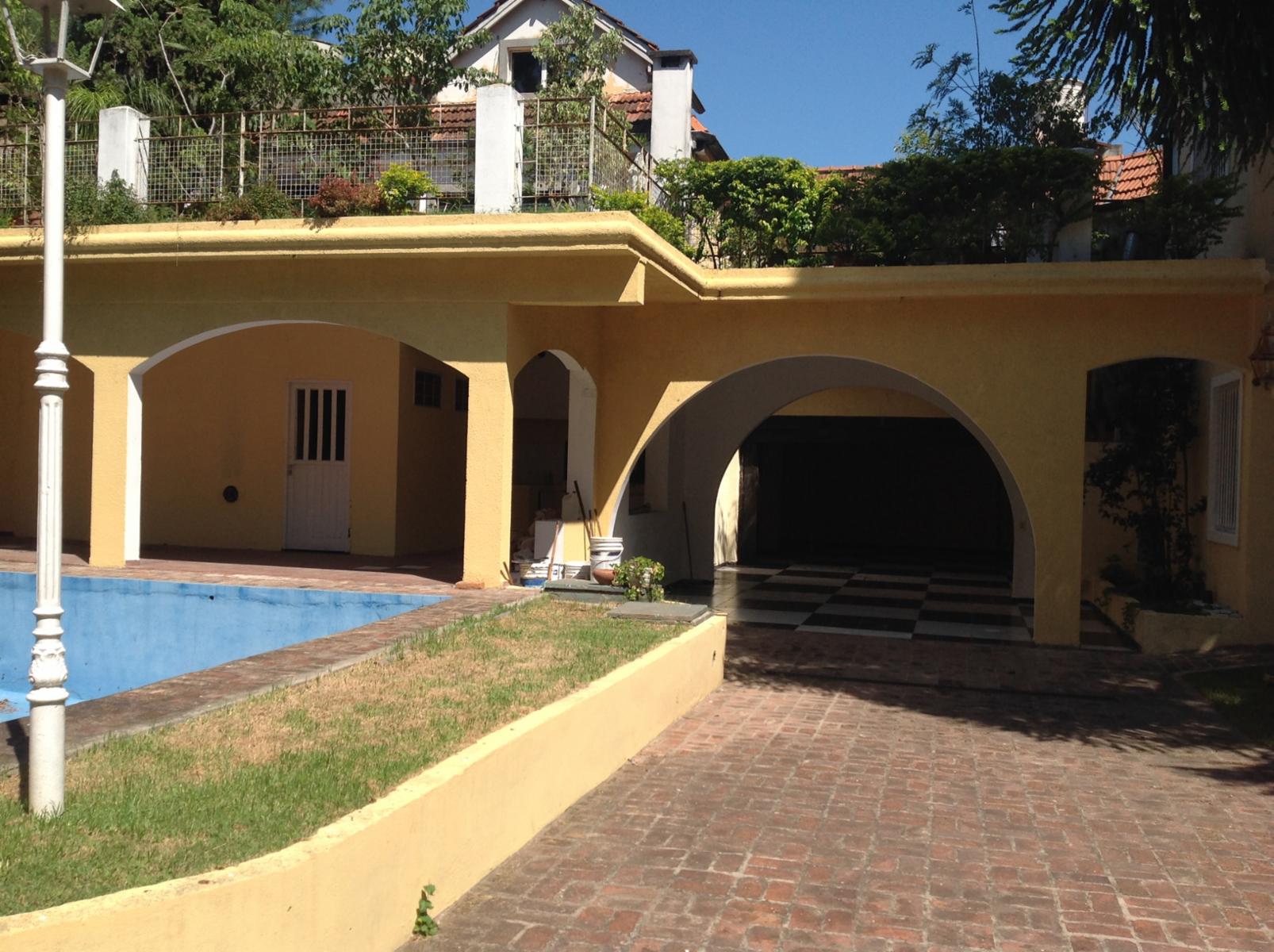 IMPONENTE PH TIPO CASA. APTO VARIOS RUBOS. TIGRE LINIERS 456.