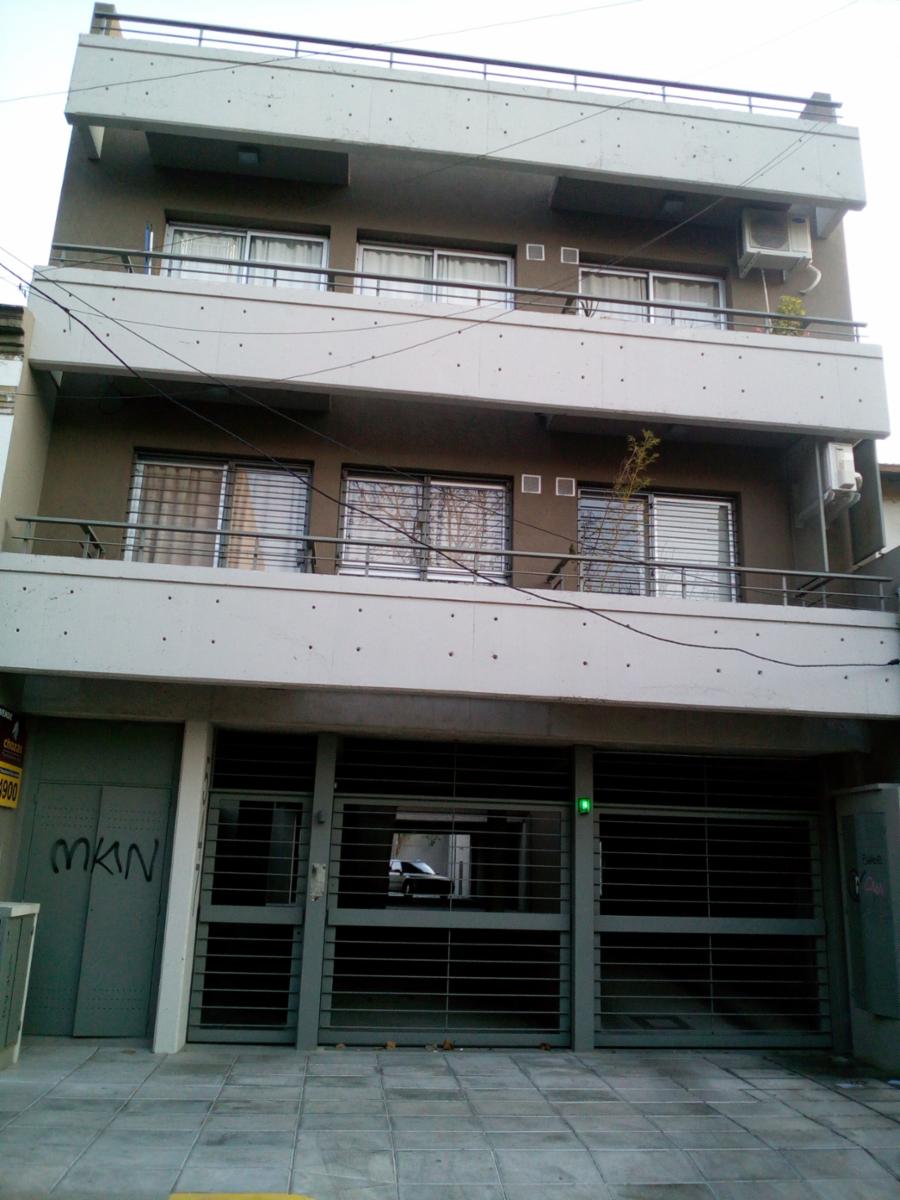 DEPTO 40 MTS AMPLIO DIVISIBLE CON BALCON SAN FERNANDO . BELGRANO 547 - 17