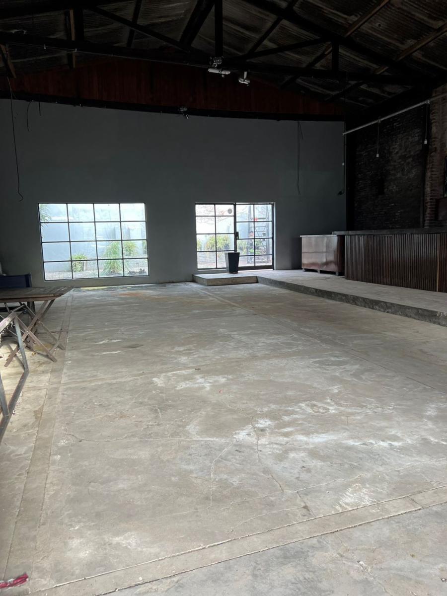 EXCELENTE LOCAL EN VENTA DE 433 MTS, EN EL BAJO DE SAN ISIDRO , CUB: 314 MTS, FRENTE: 15.60 X 31MTS — foto 4